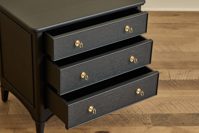 Heirloom Nightstand, 28"