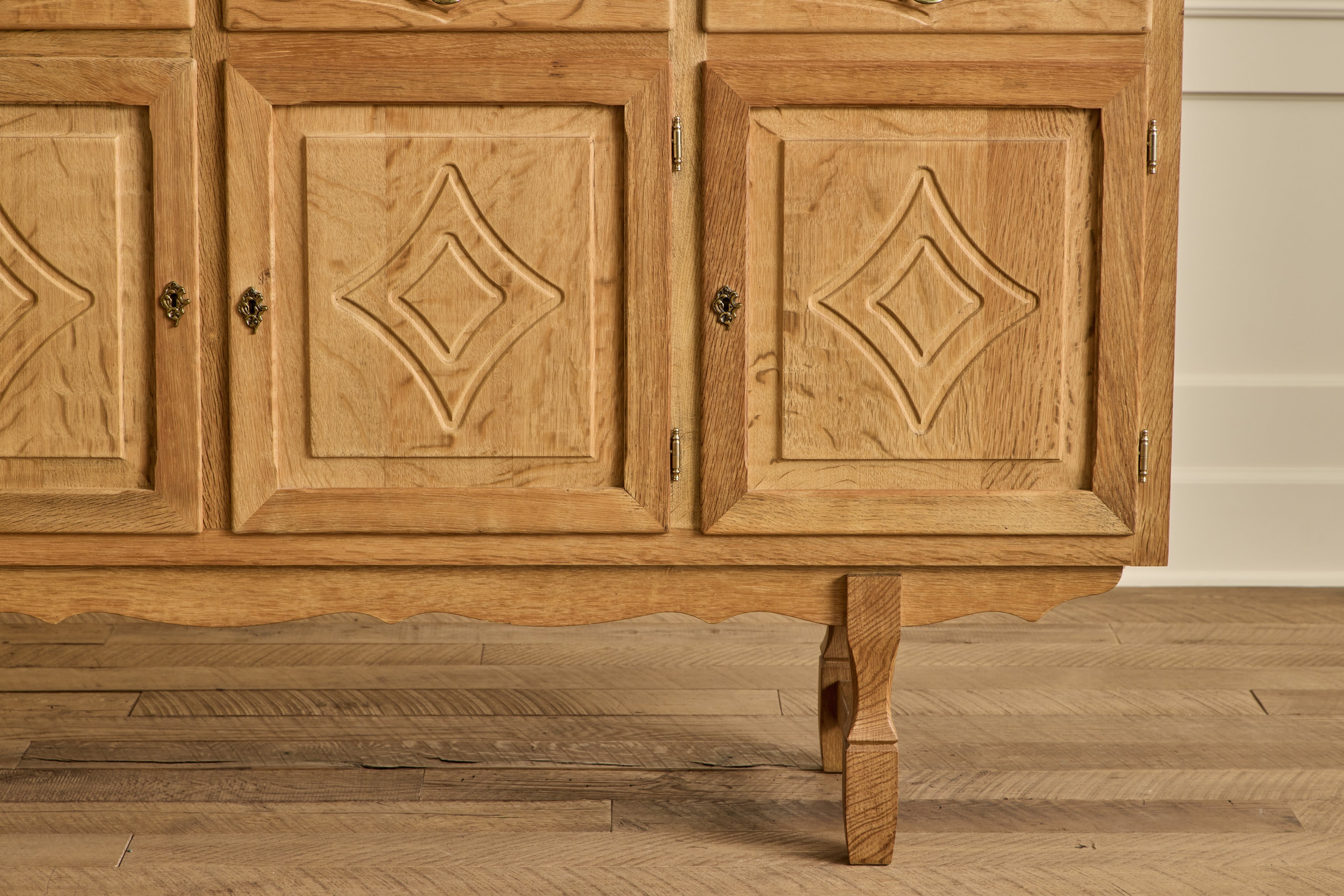 Diamond Carved Sideboard