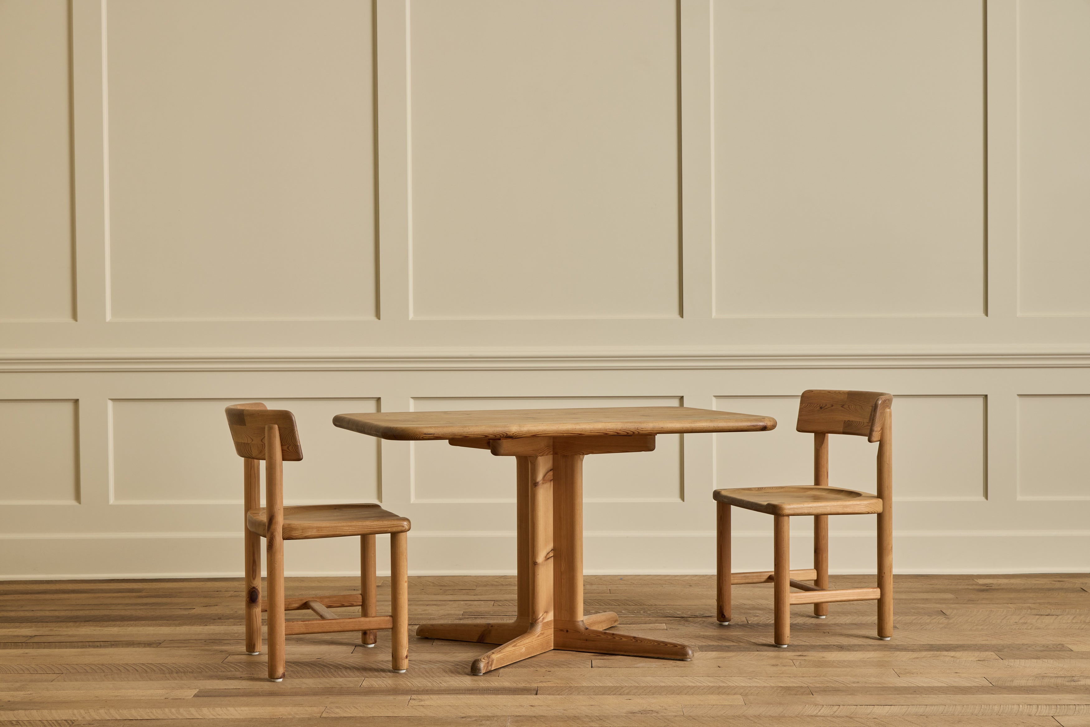 Rainer Daumiller Table & Chair Set