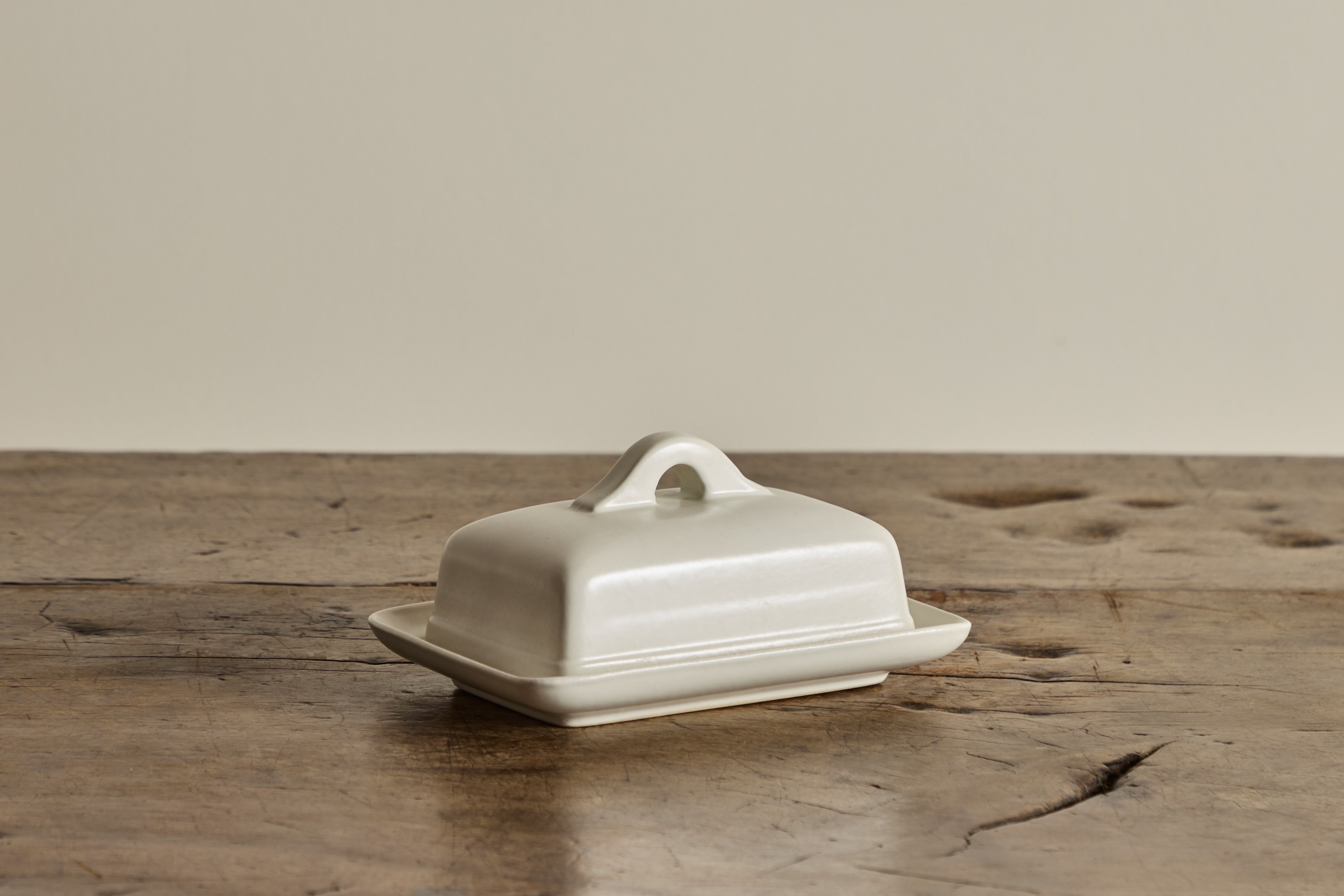 Butter Dish in Cream