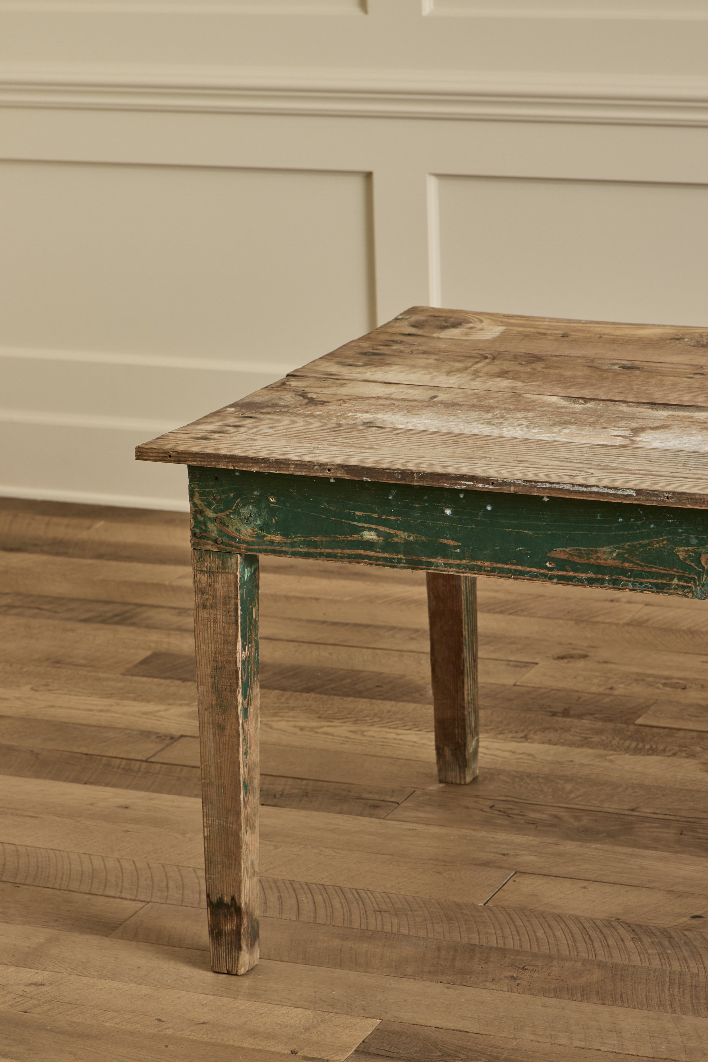 Pine Wood Farm Table