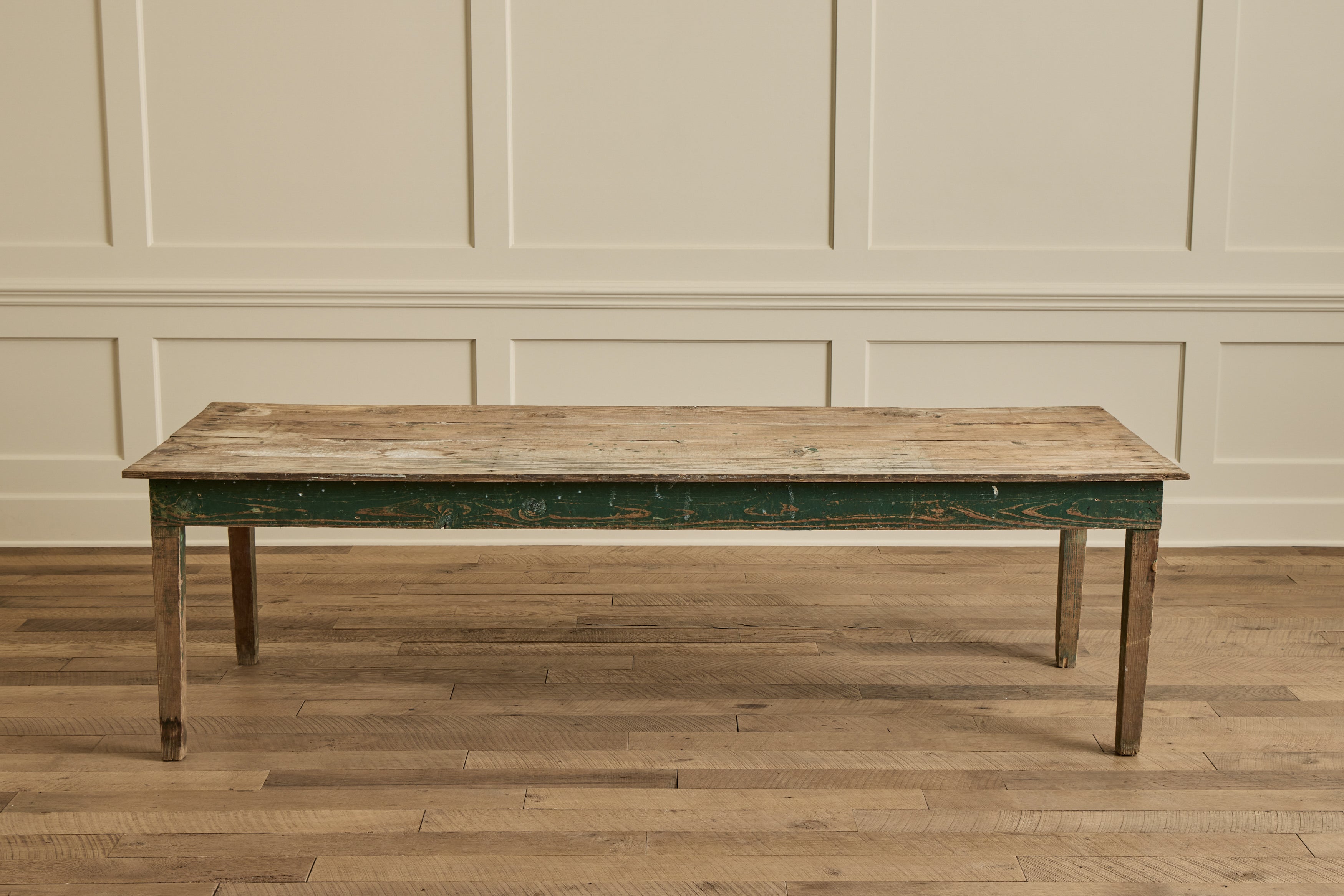 Pine Wood Farm Table