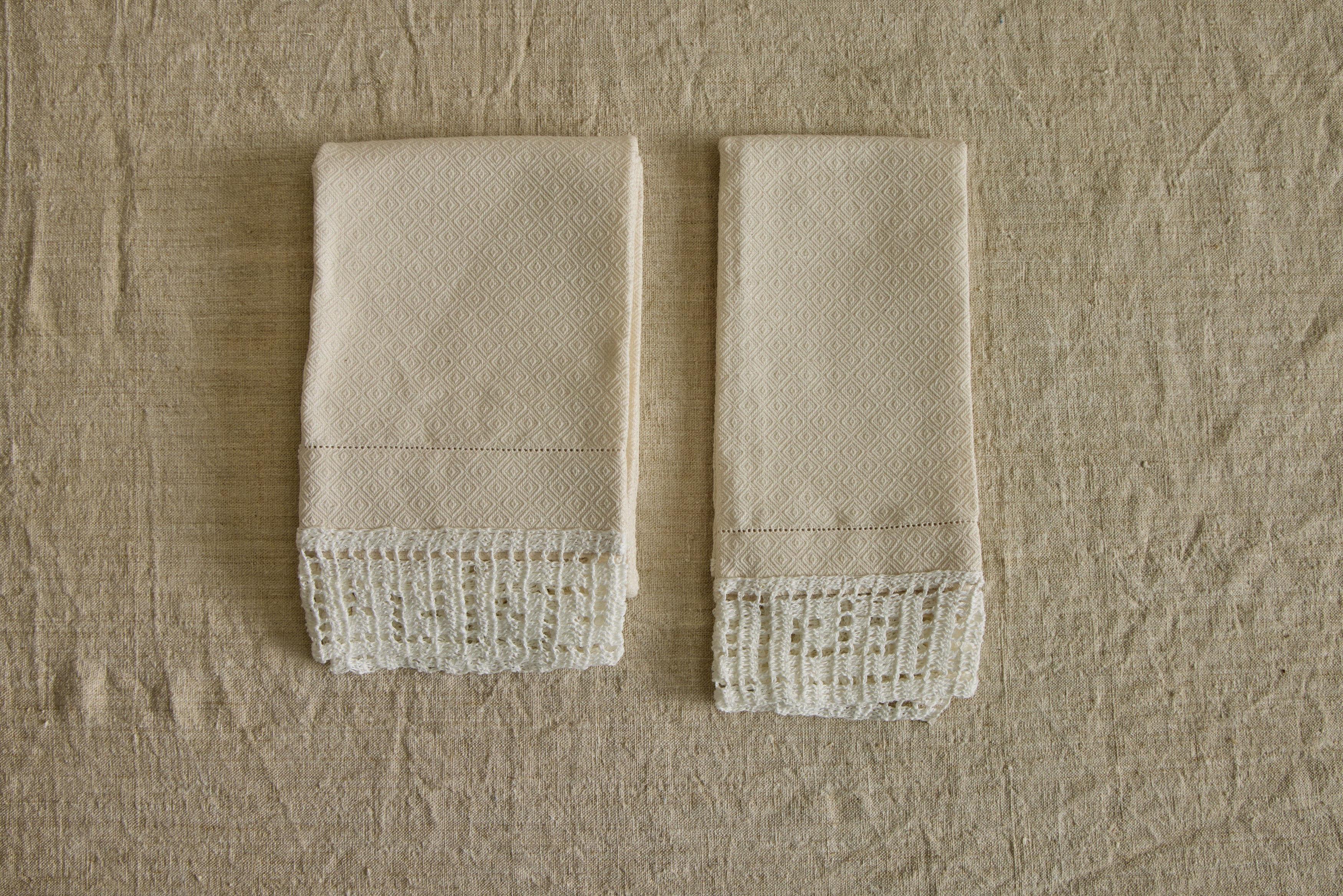 Isabella Towel Set