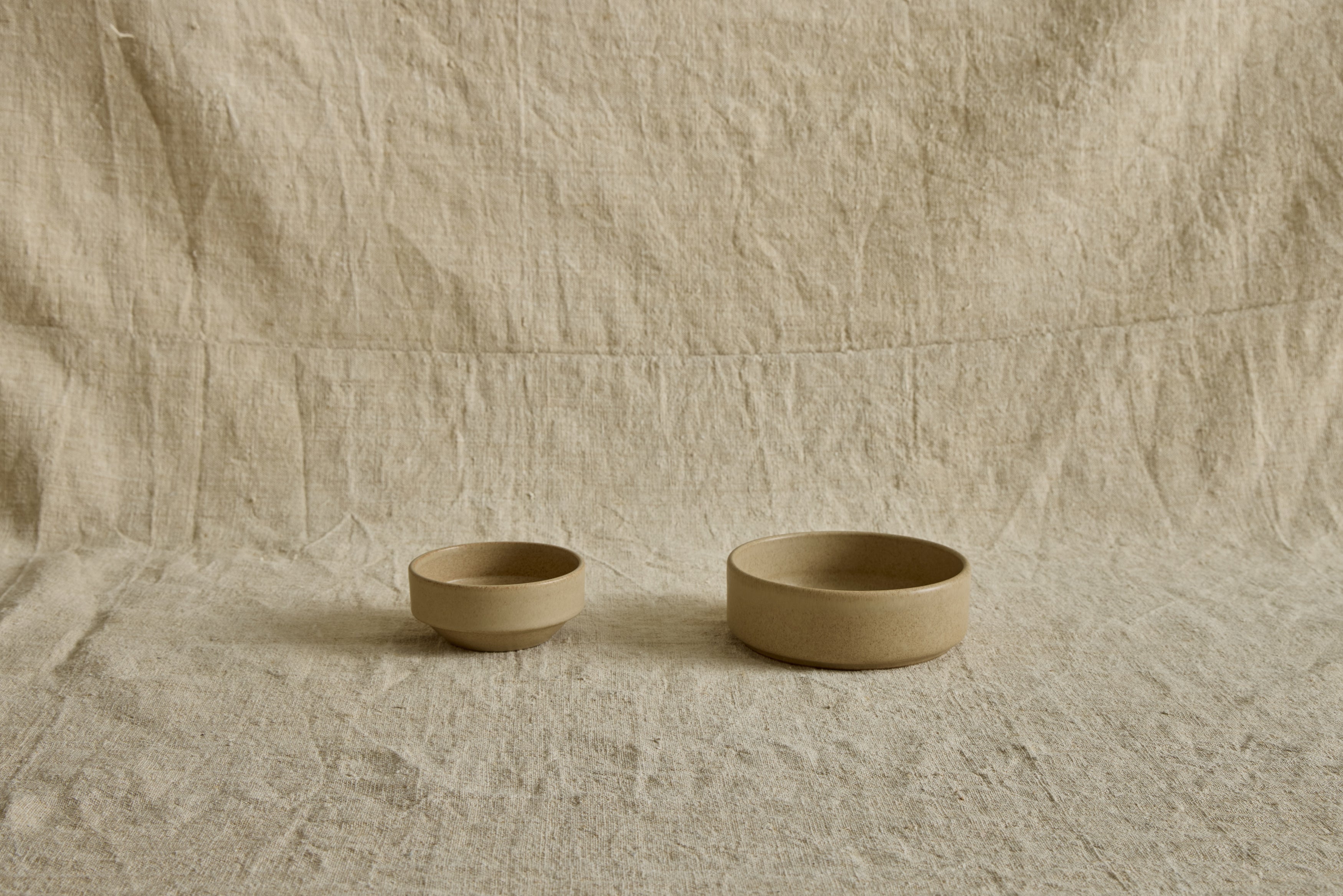 Stoneware Bowls in Flax