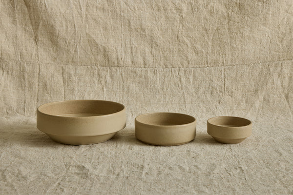 Stoneware Bowls in Flax