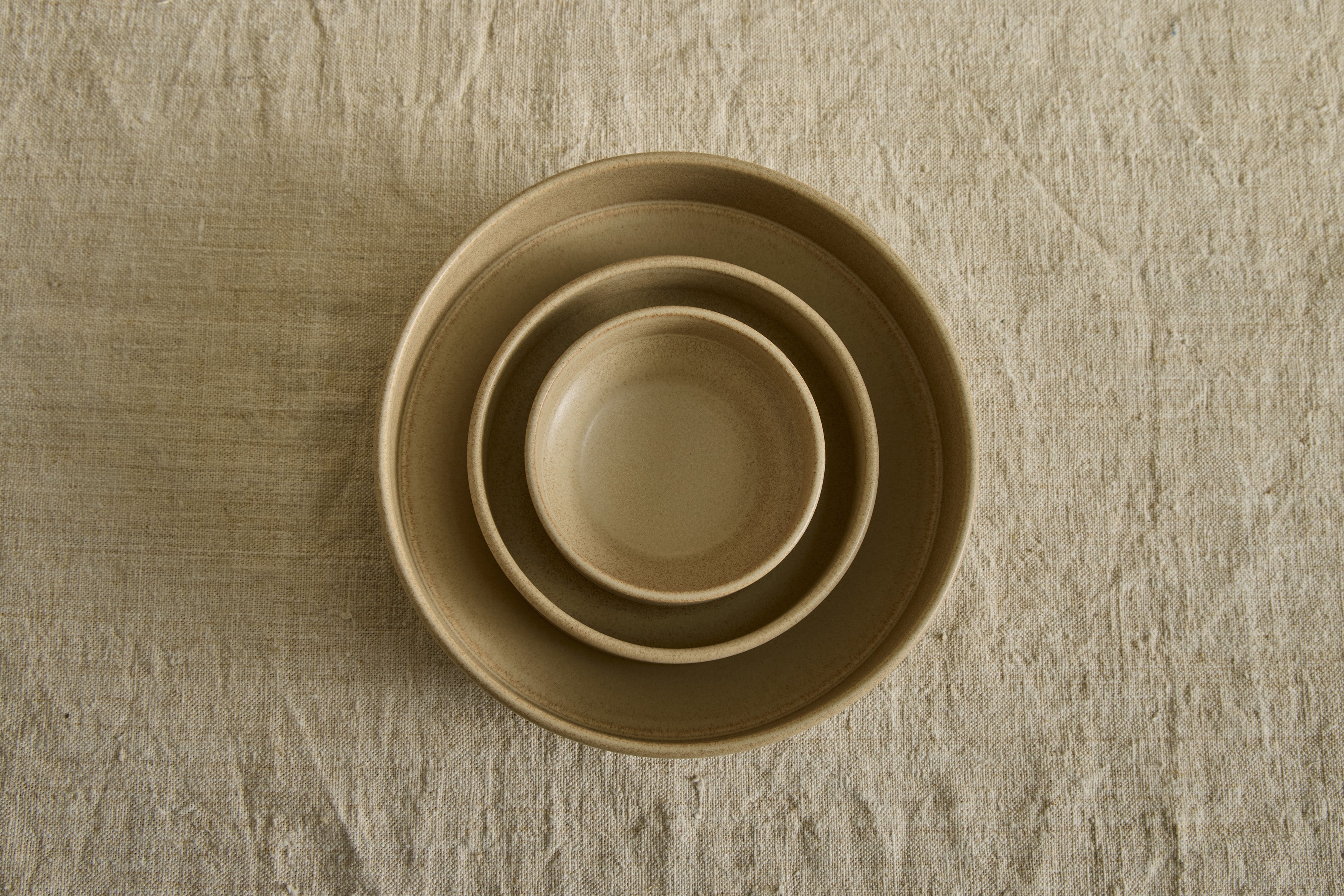 Stoneware Bowls in Flax