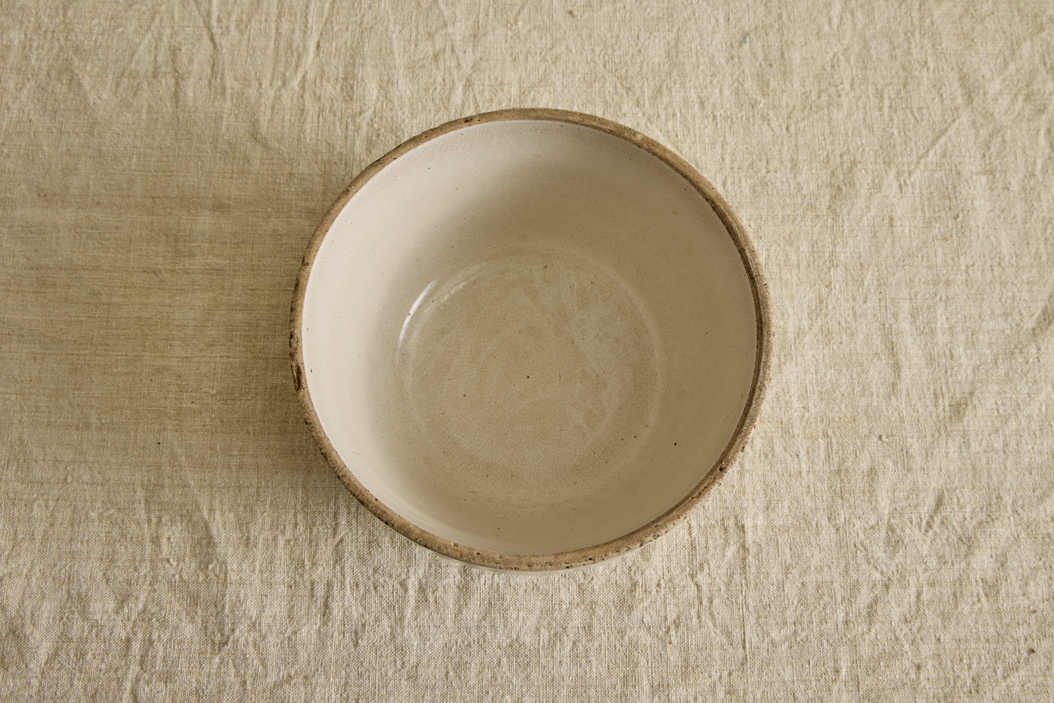 White Sawtooth Crock Bowl