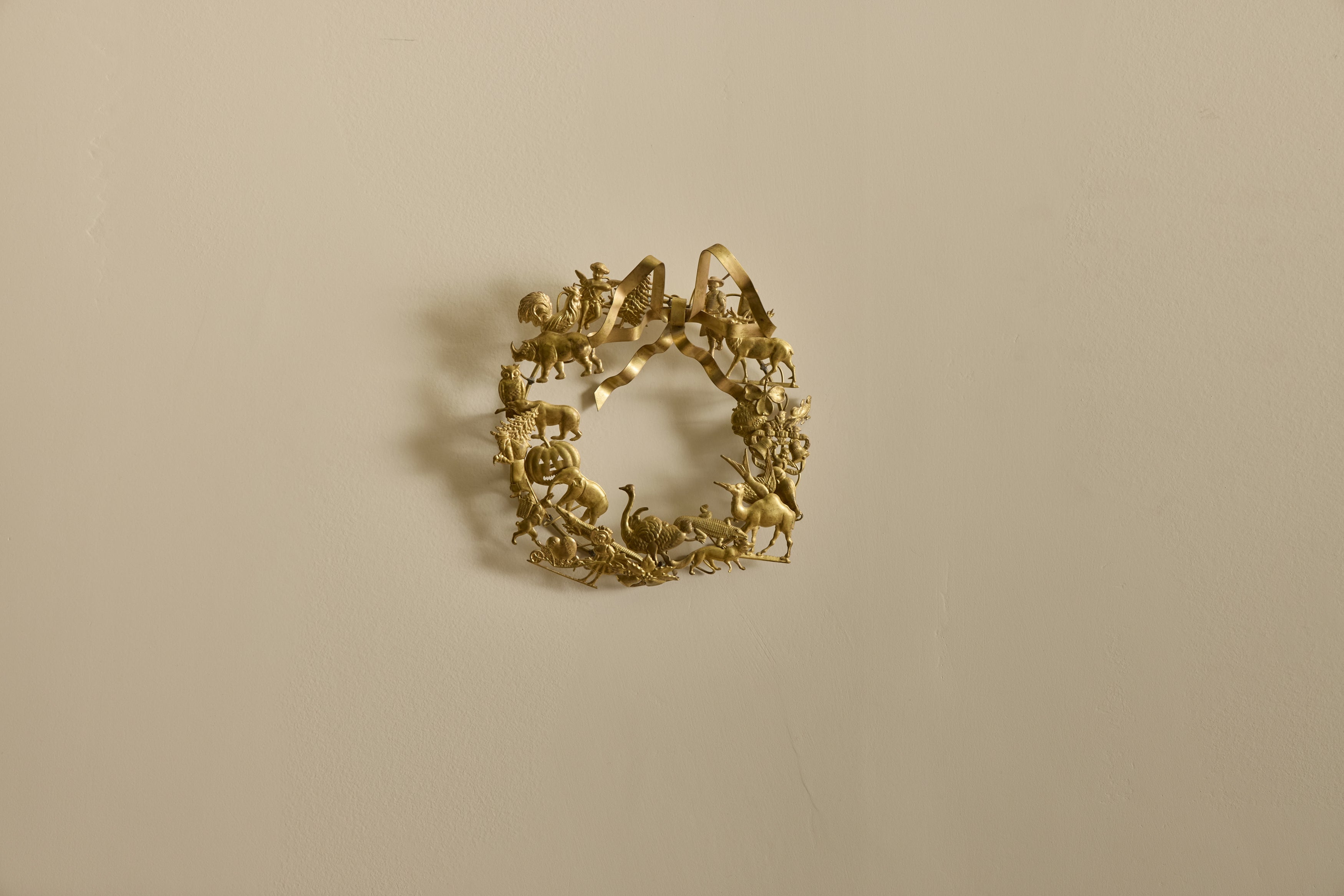 Dresden Brass Wreath 8.5"