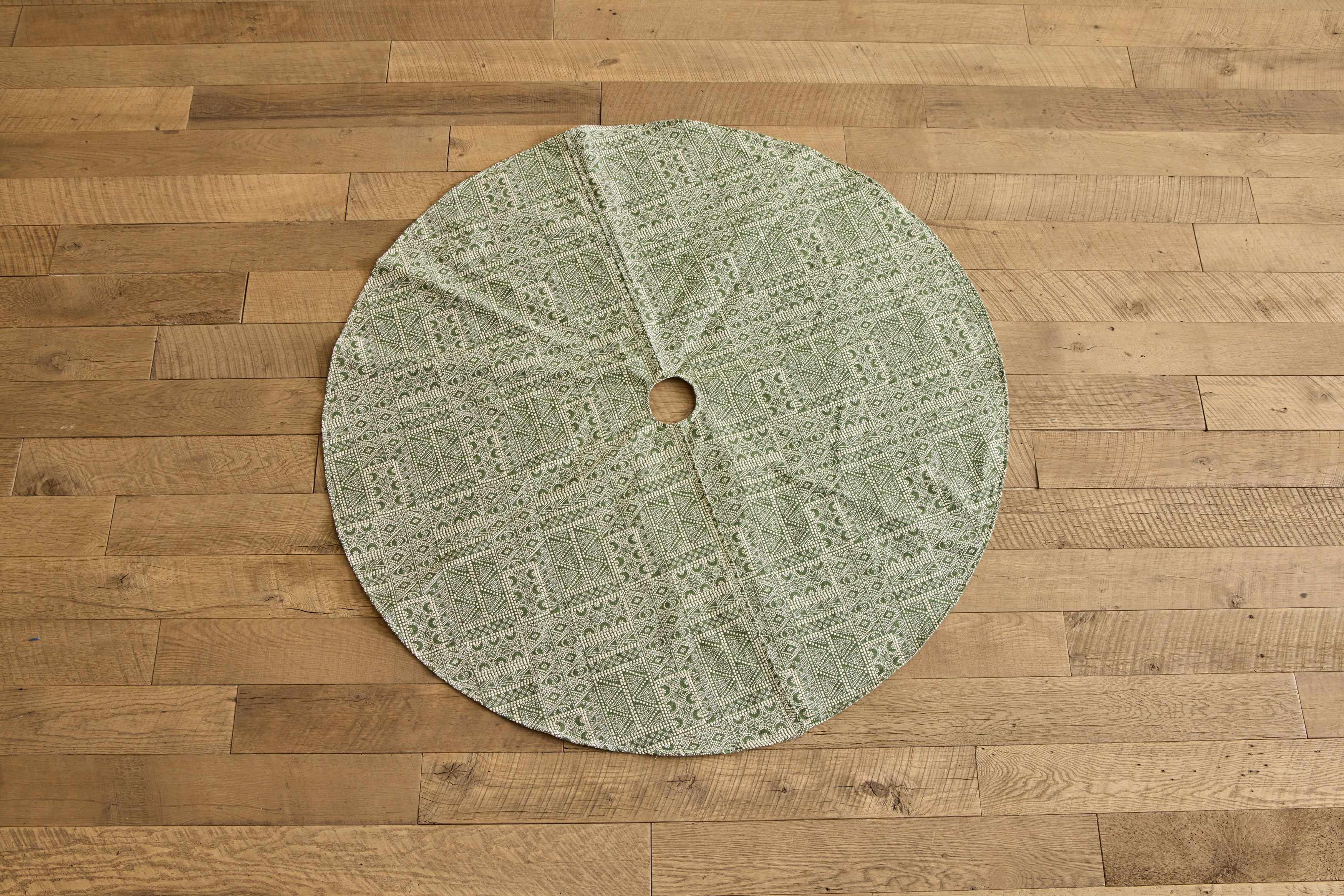 Tree Skirt, Susan Deliss Batik Moss