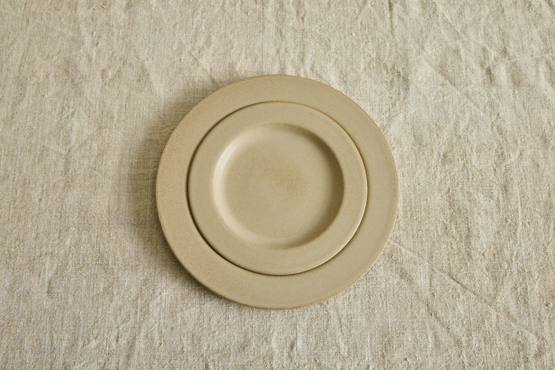Dinnerware in Flax
