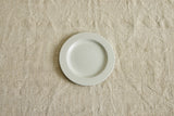 Dinnerware in Cream