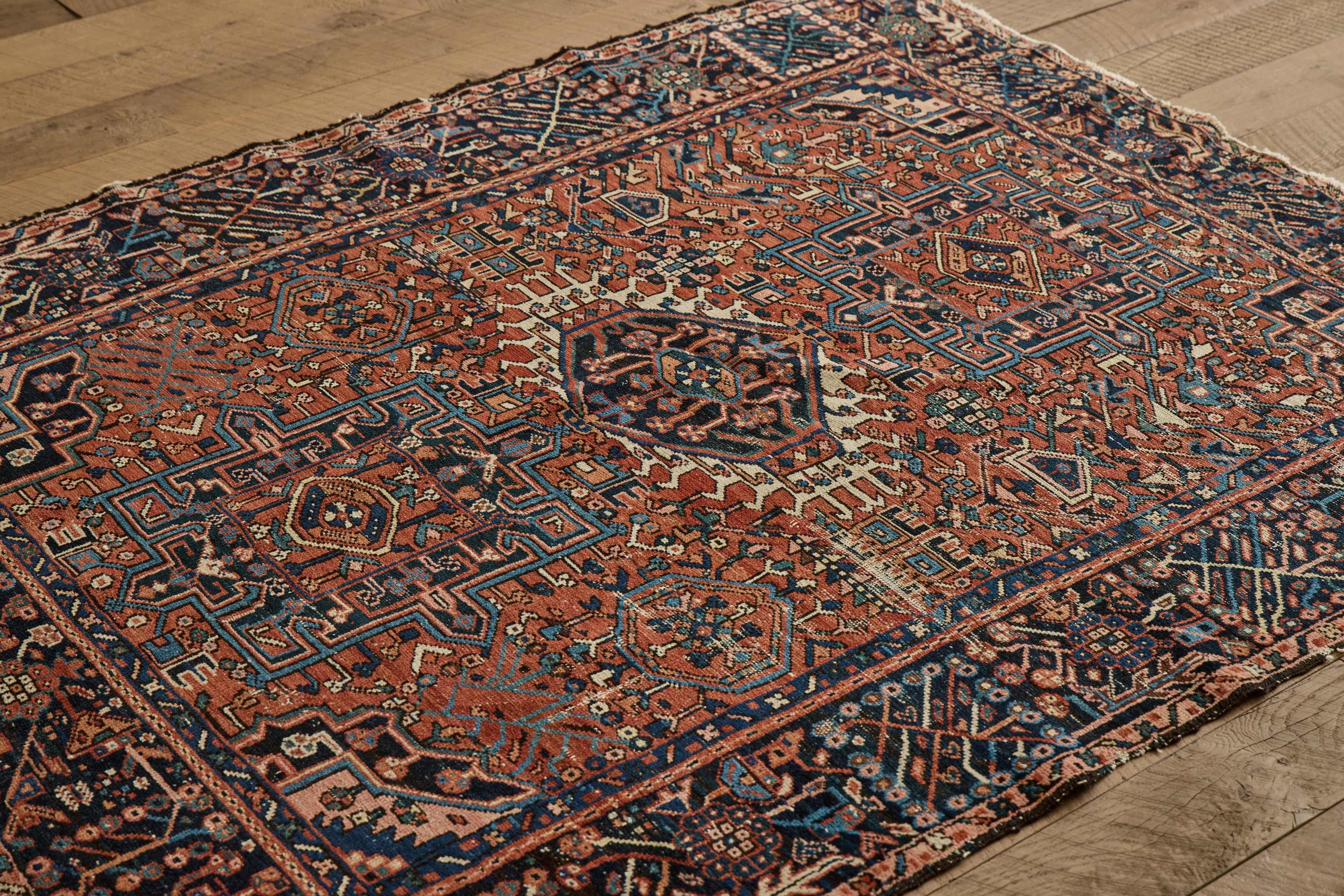 Persian Heriz Rug 4'8 X 5'10