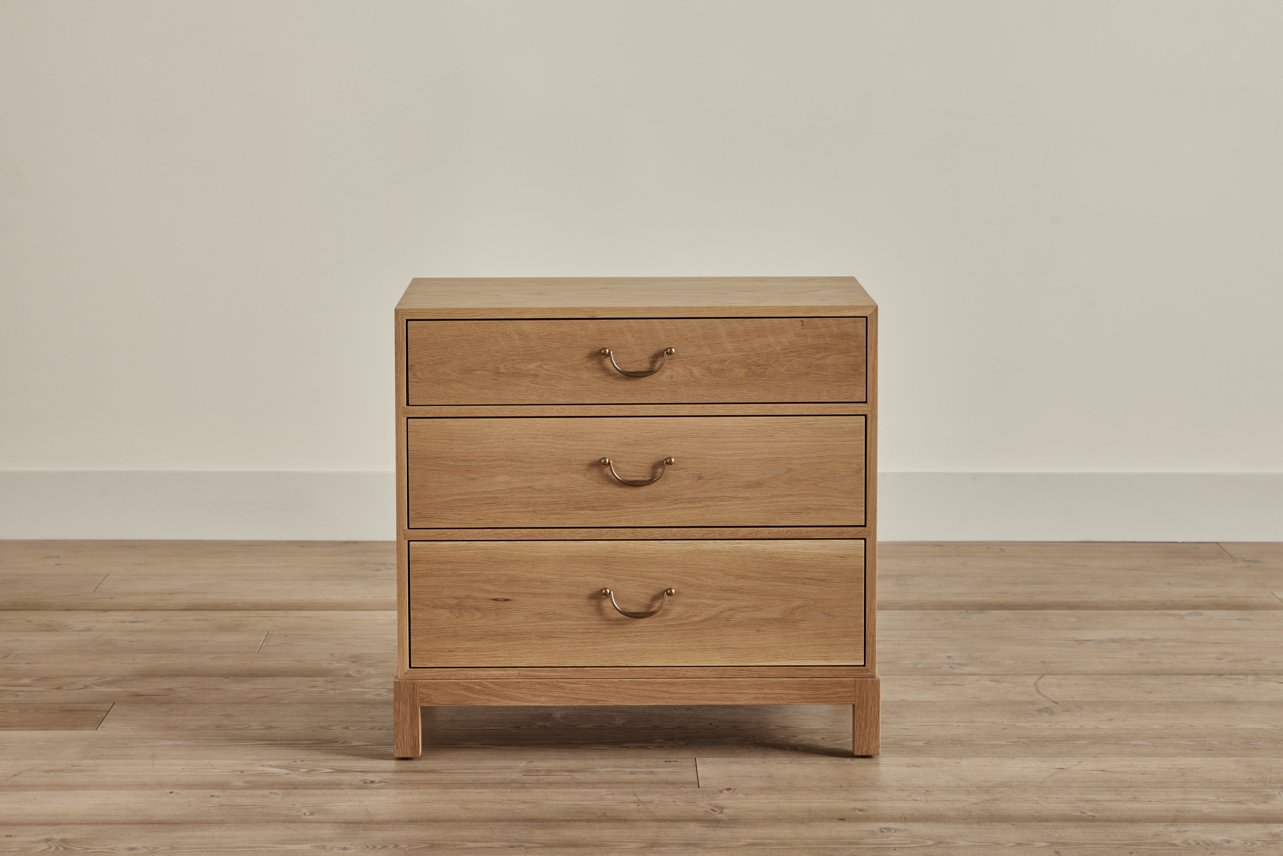 Campaign Chest, 28"