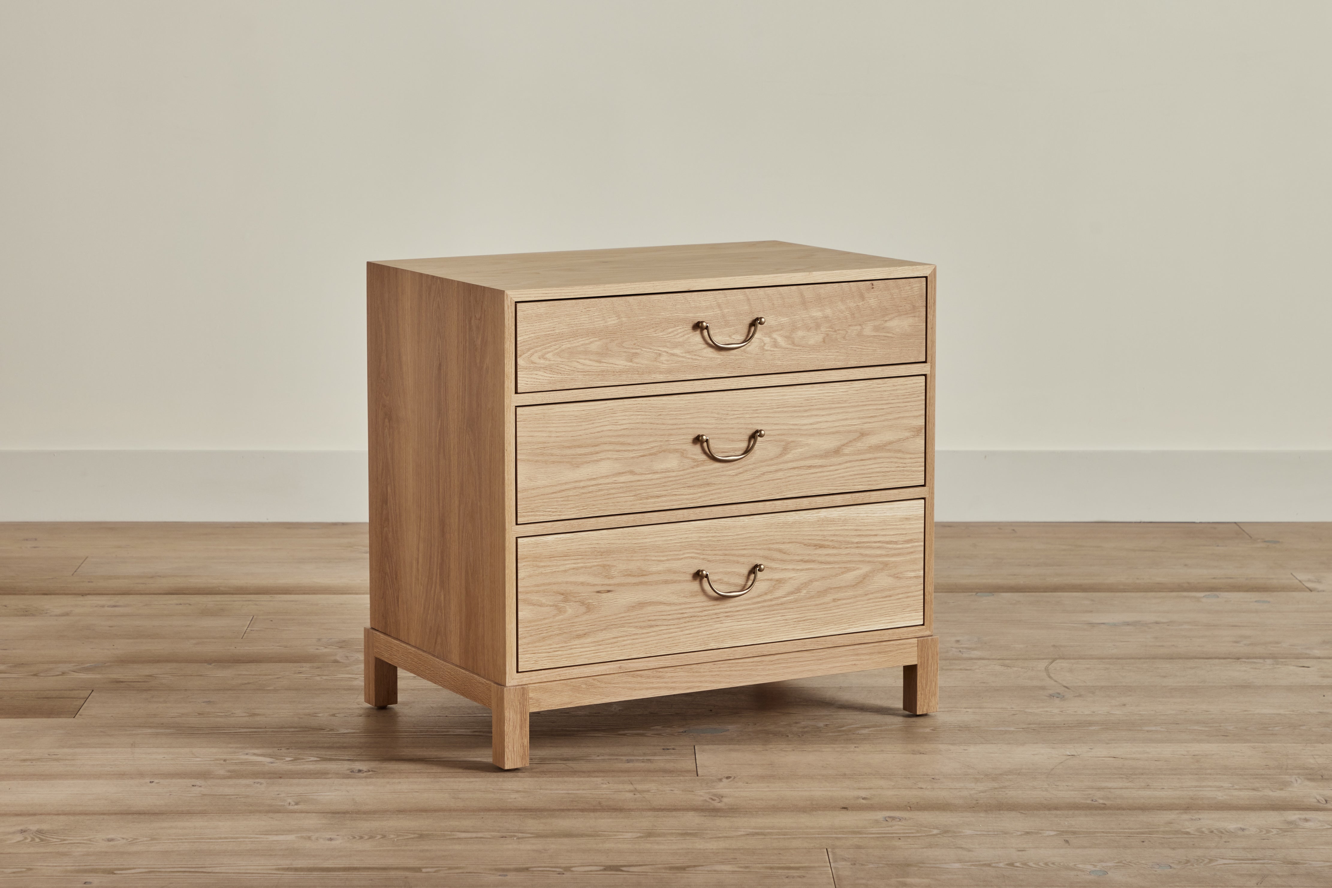 Campaign Chest, 28"