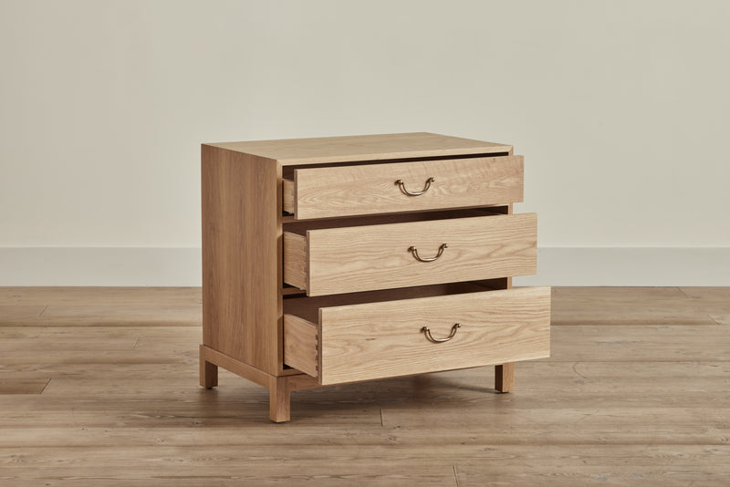 Campaign Chest, 28"