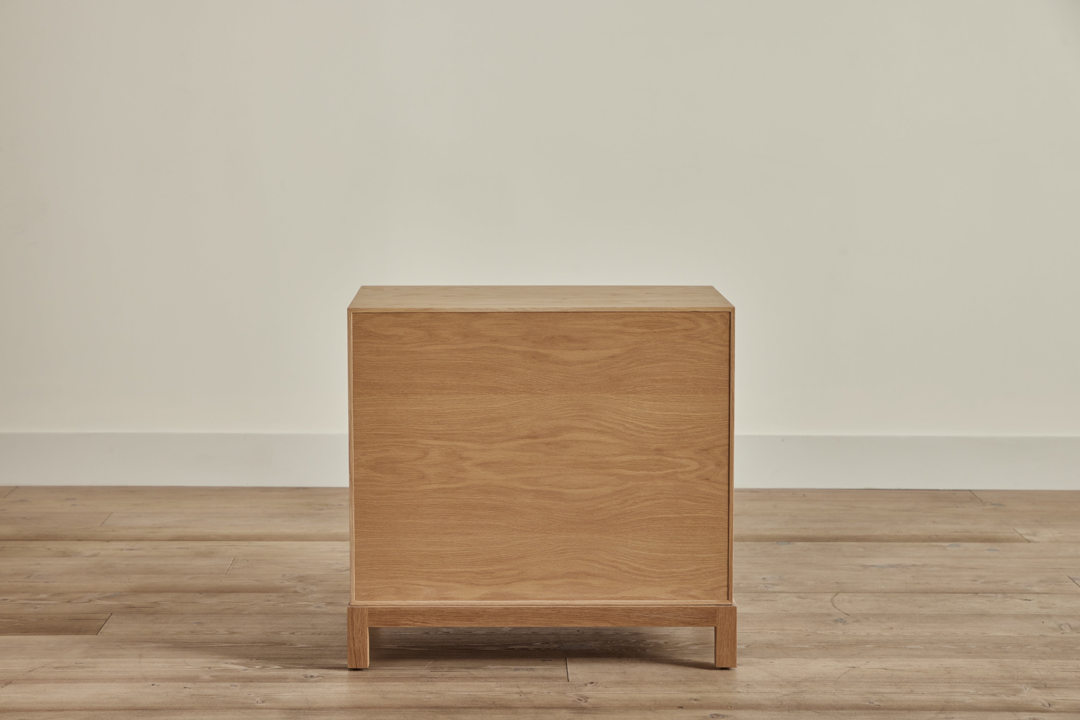Campaign Chest, 28"