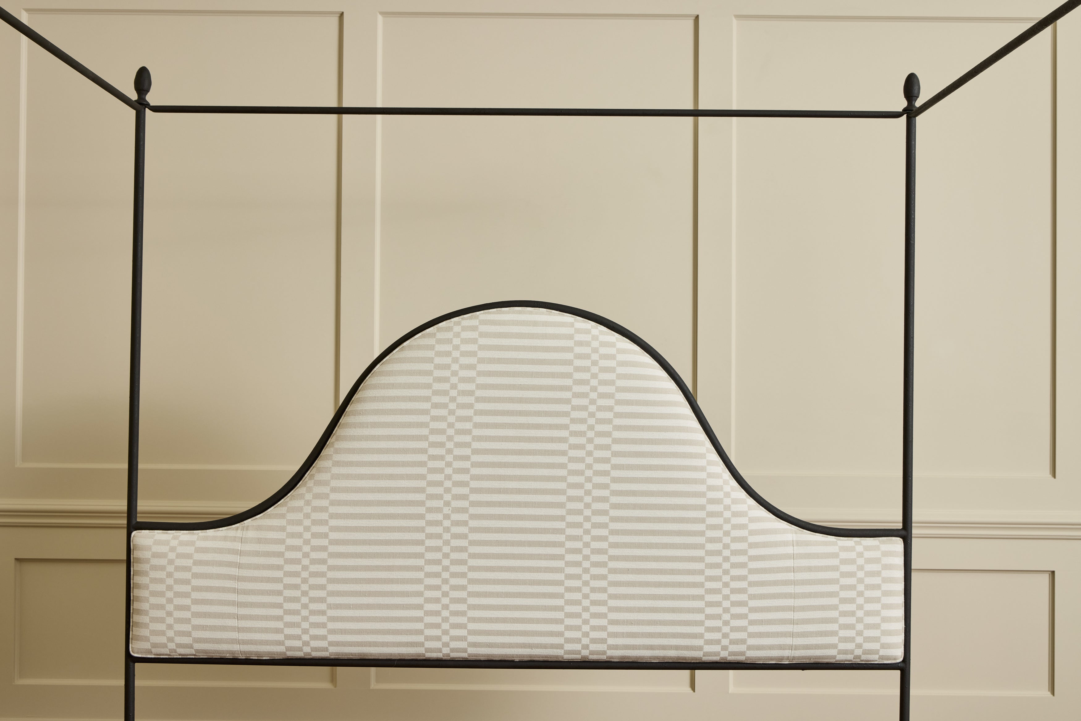 Iron Canopy Bed, King