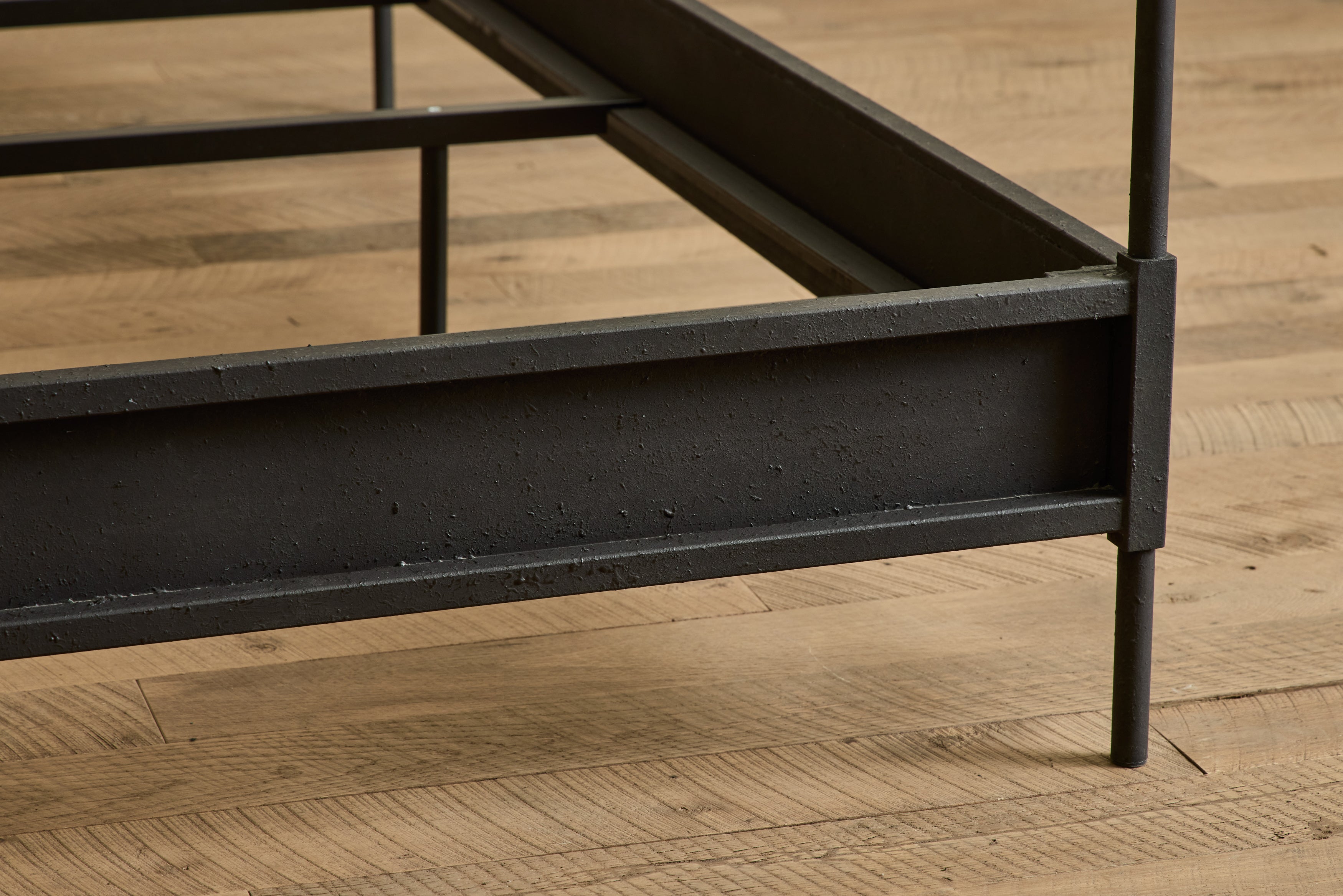 Iron Canopy Bed, Queen