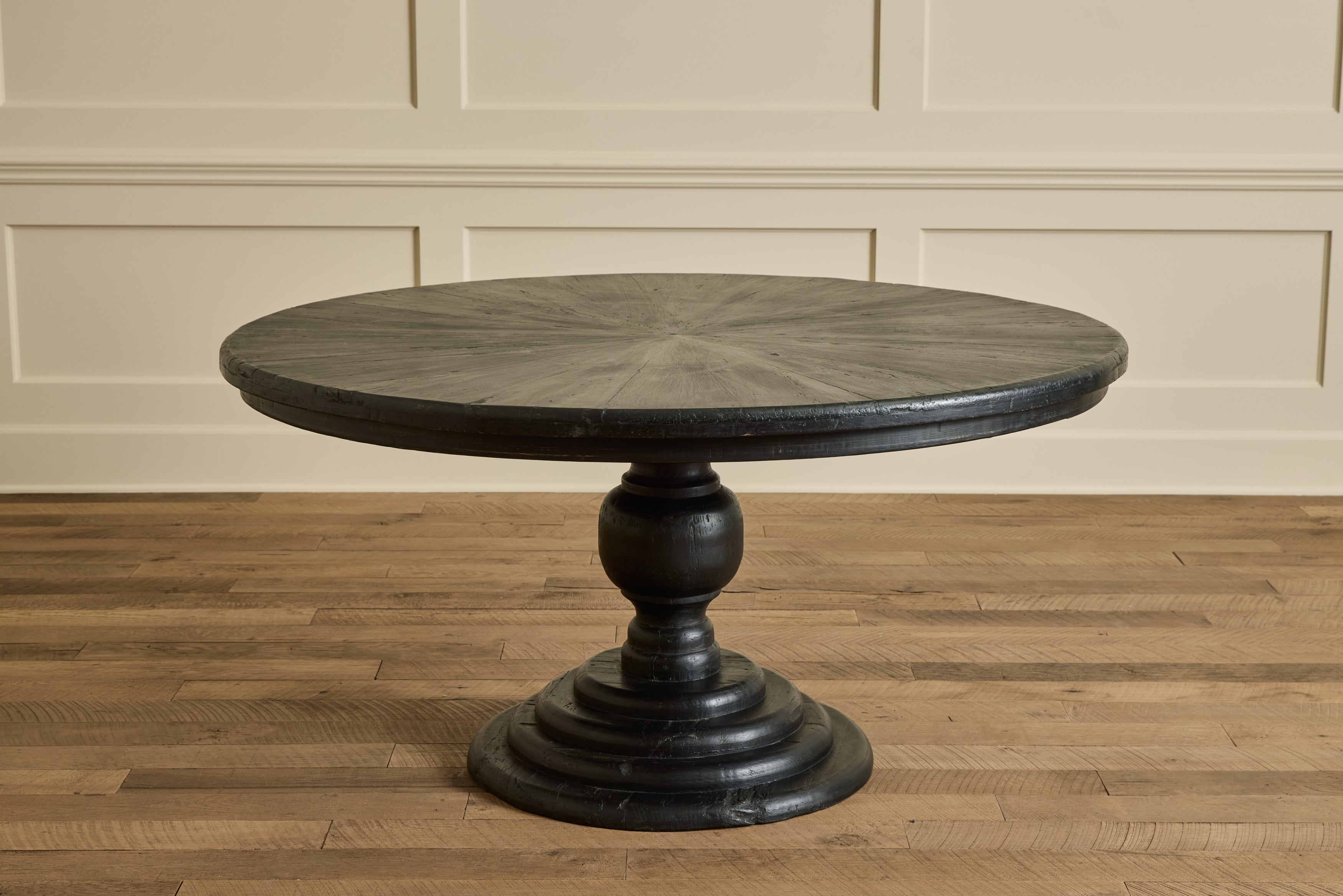 Black Round Dining Table