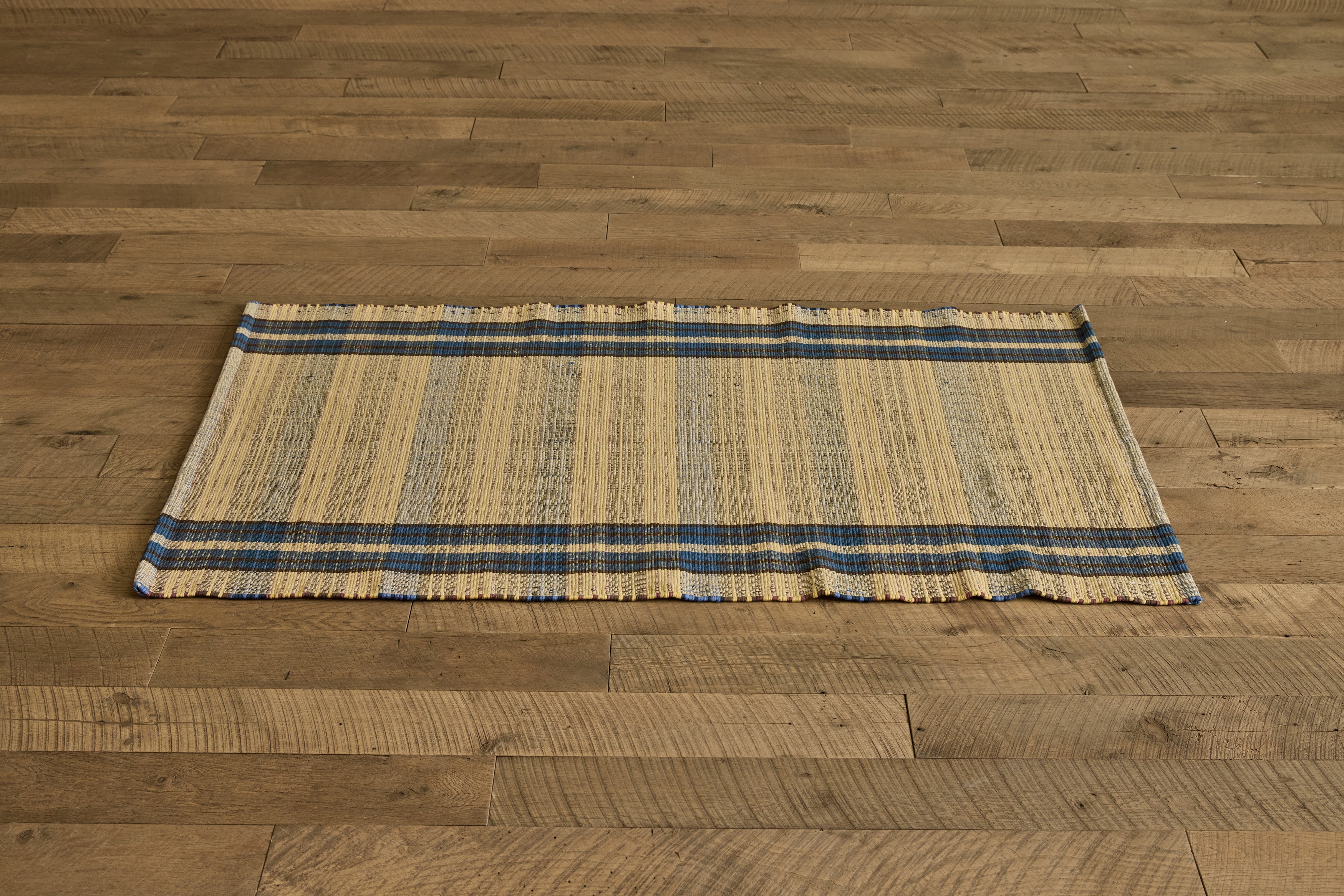 Plaid Rug in Wheat (Multiple Sizes)