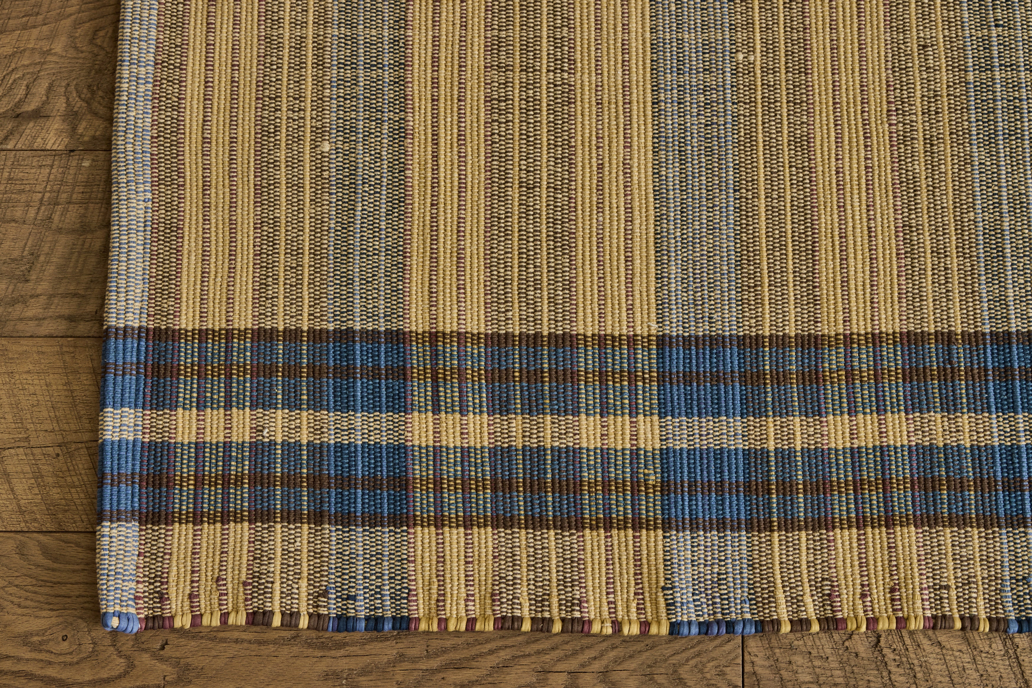 Plaid Rug in Wheat (Multiple Sizes)