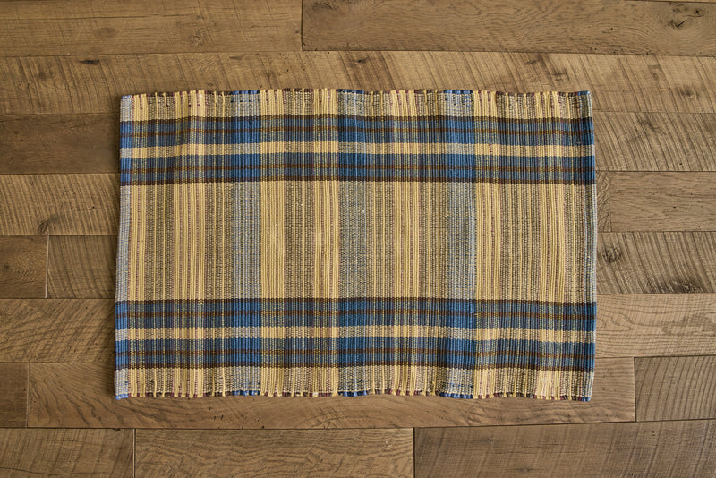 Plaid Rug in Wheat (Multiple Sizes)
