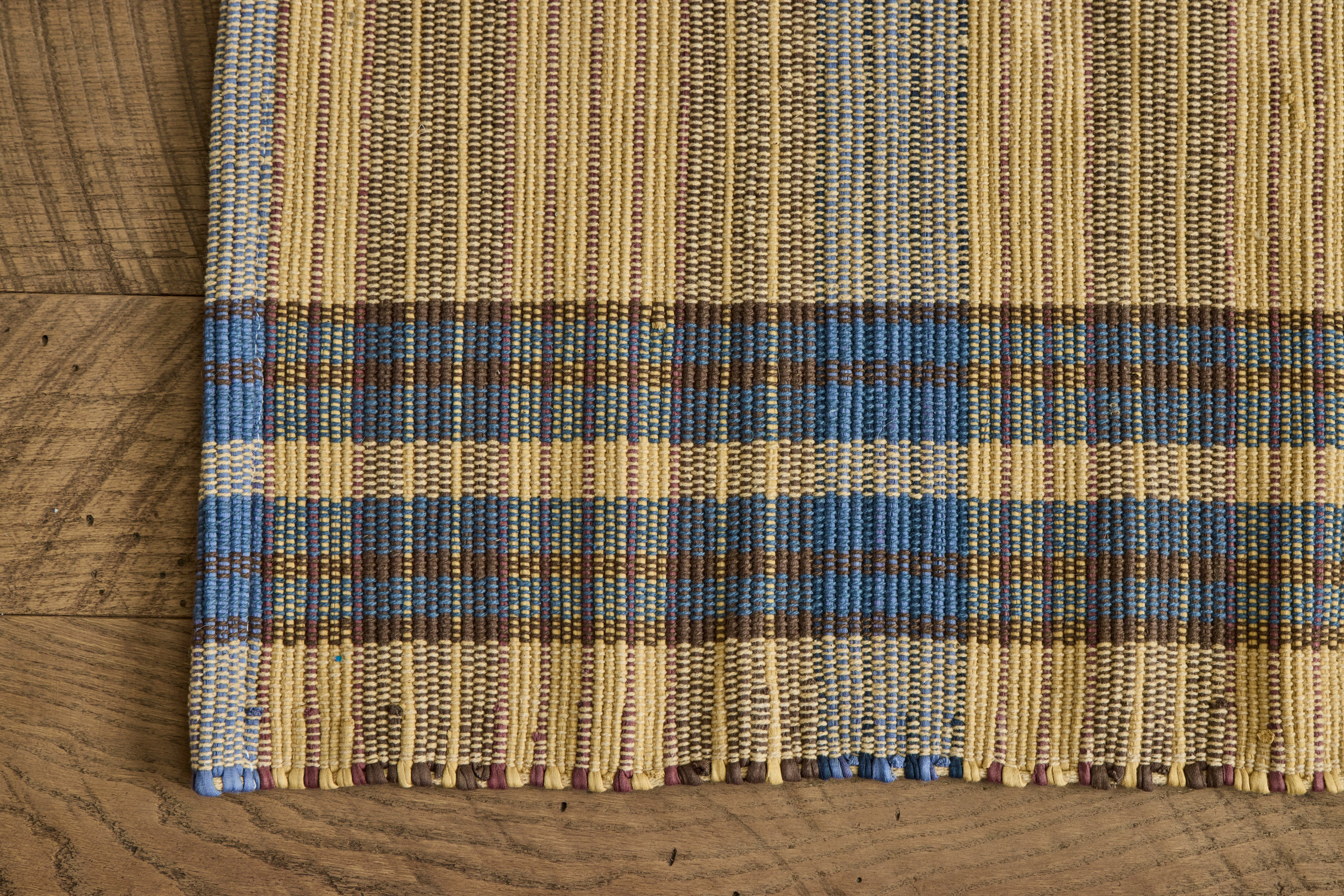 Plaid Rug in Wheat (Multiple Sizes)