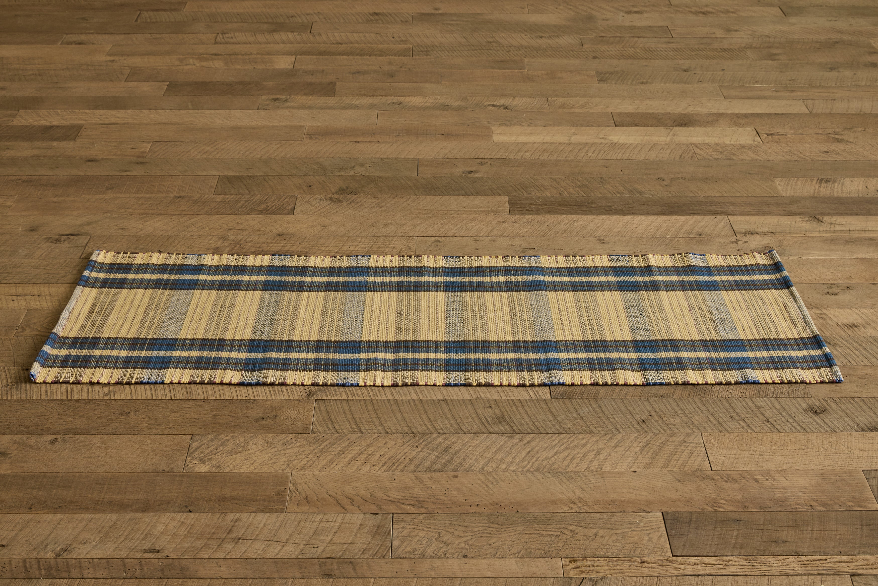 Plaid Rug in Wheat (Multiple Sizes)