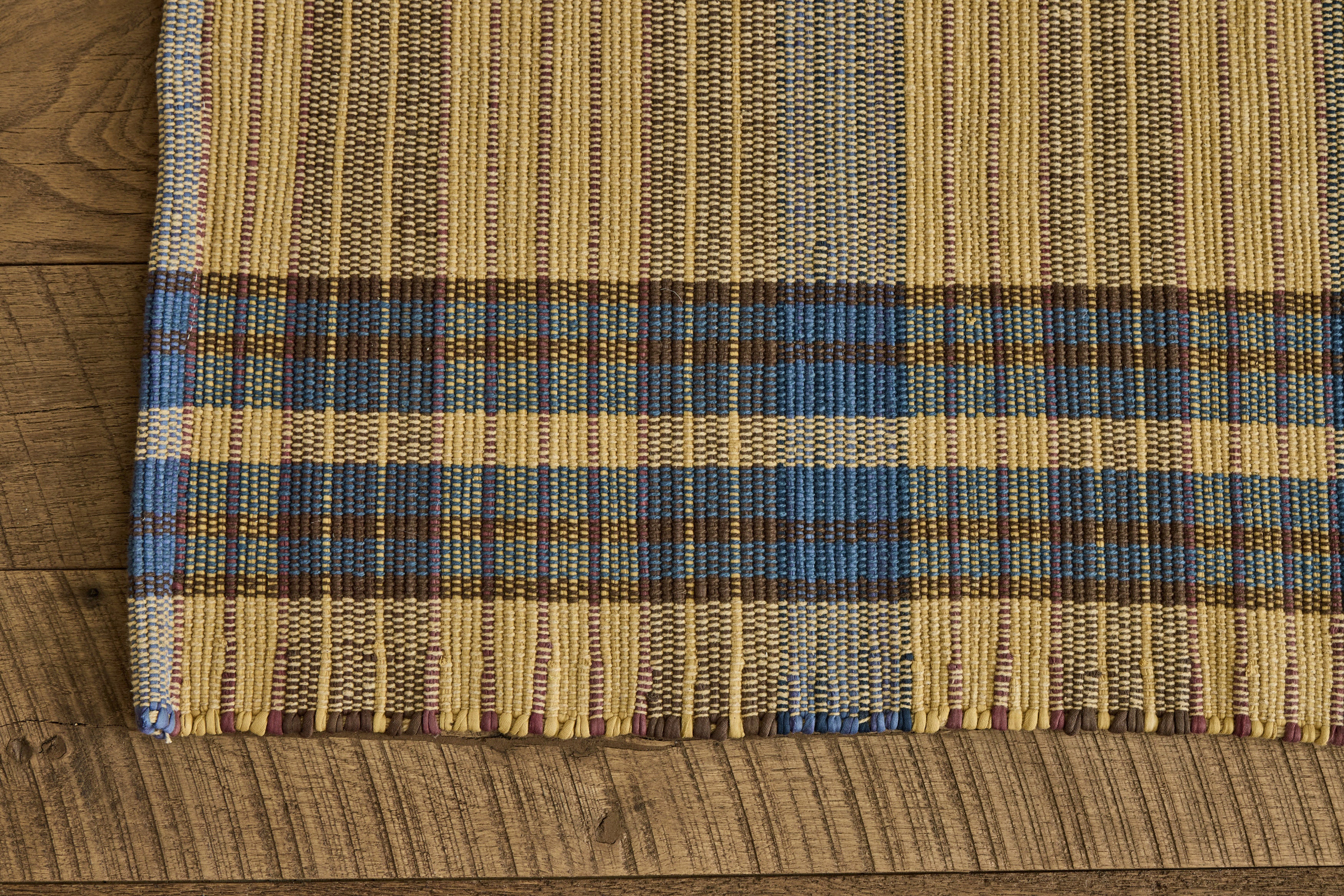 Plaid Rug in Wheat (Multiple Sizes)