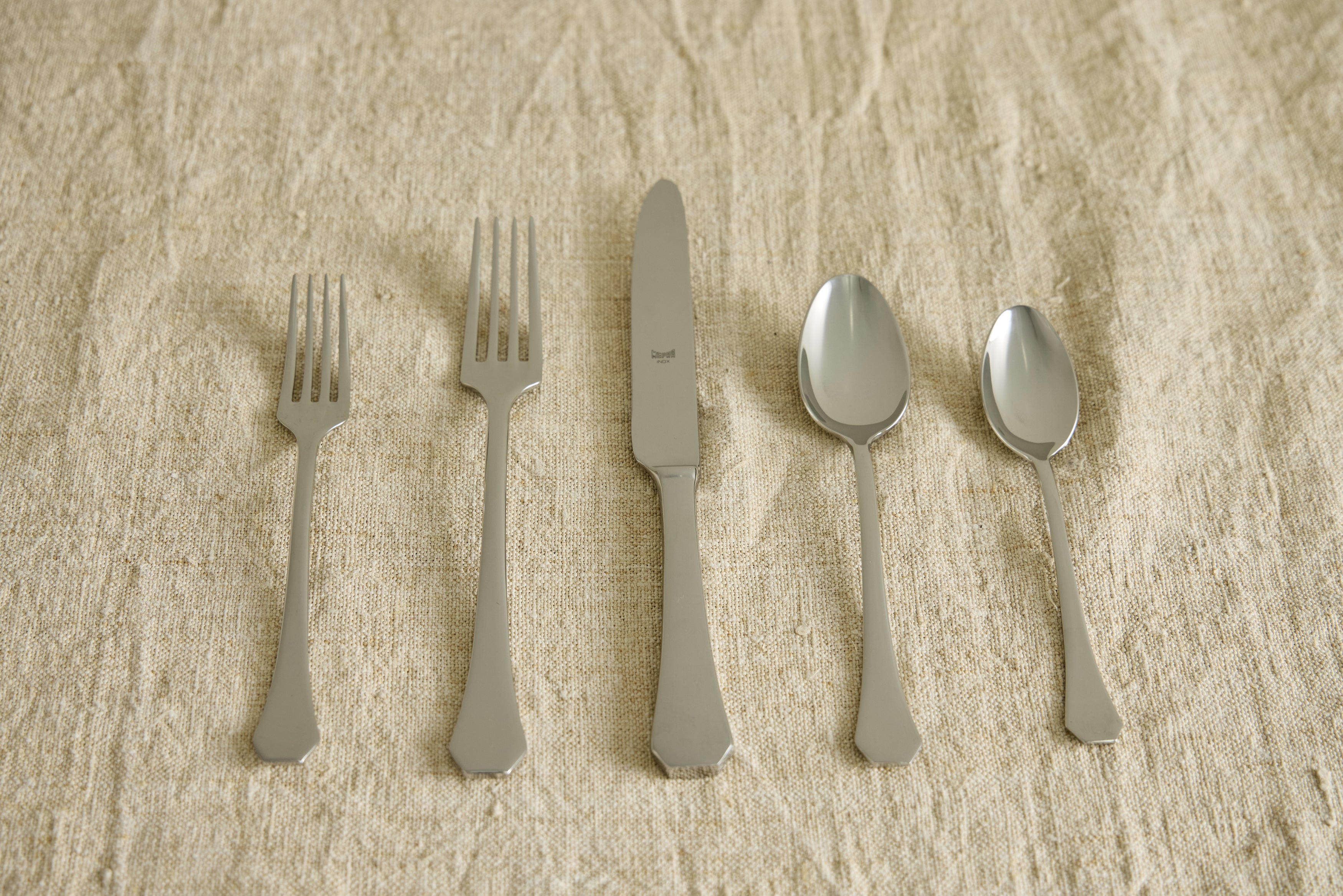Moretto Five Piece Flatware Set