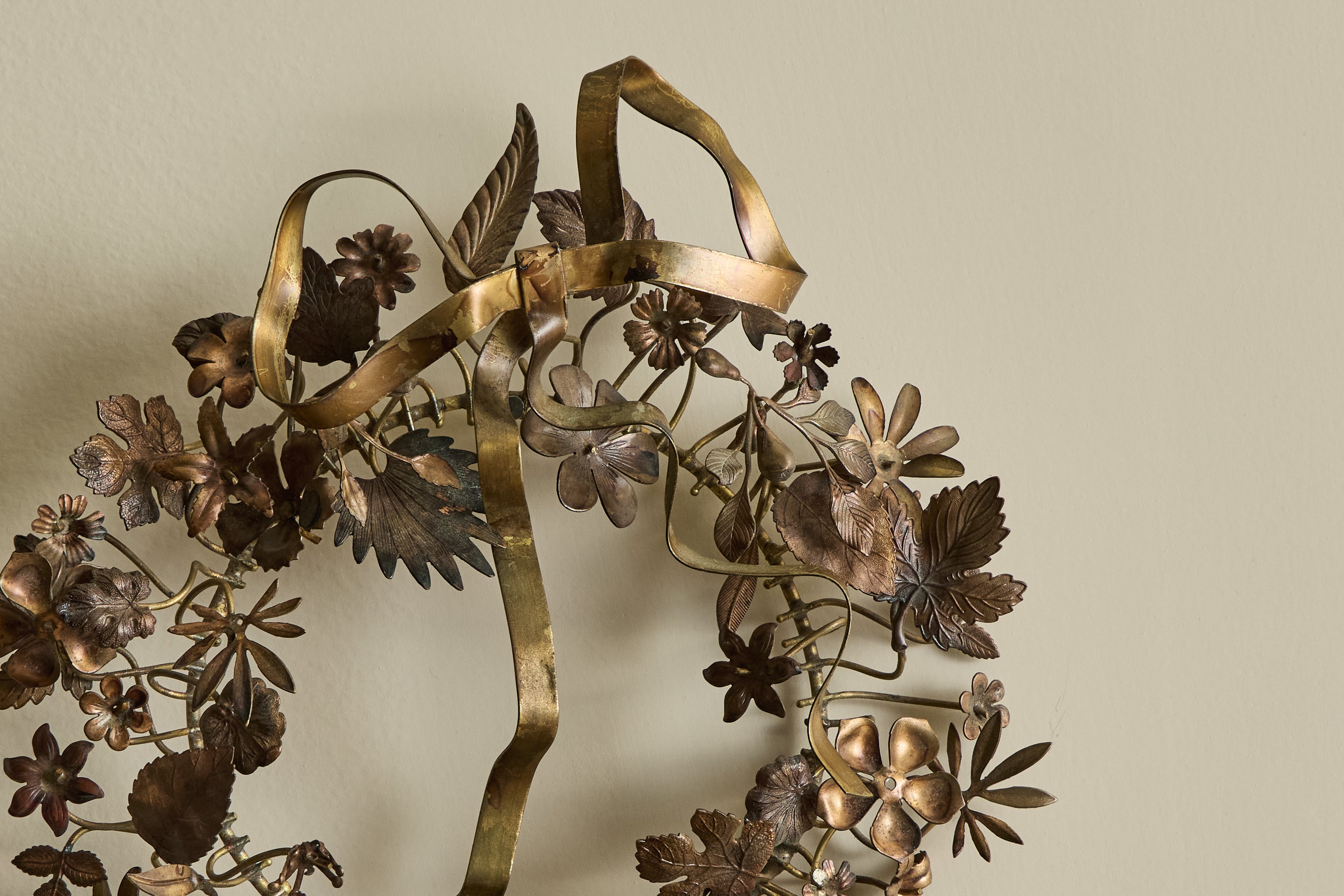 Dresden Brass Floral Wreath No.1