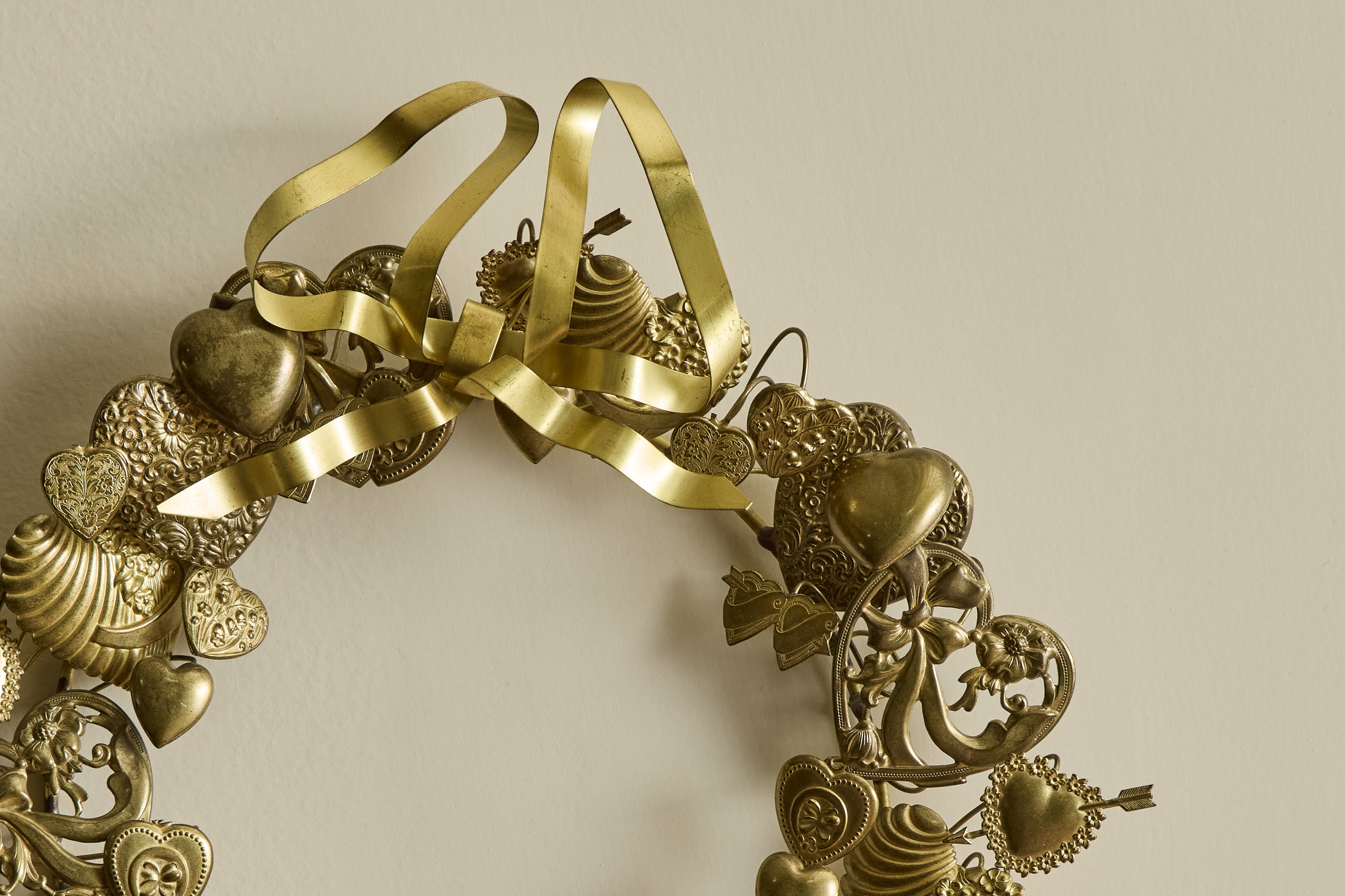 Dresden Brass Heart Wreath 10"