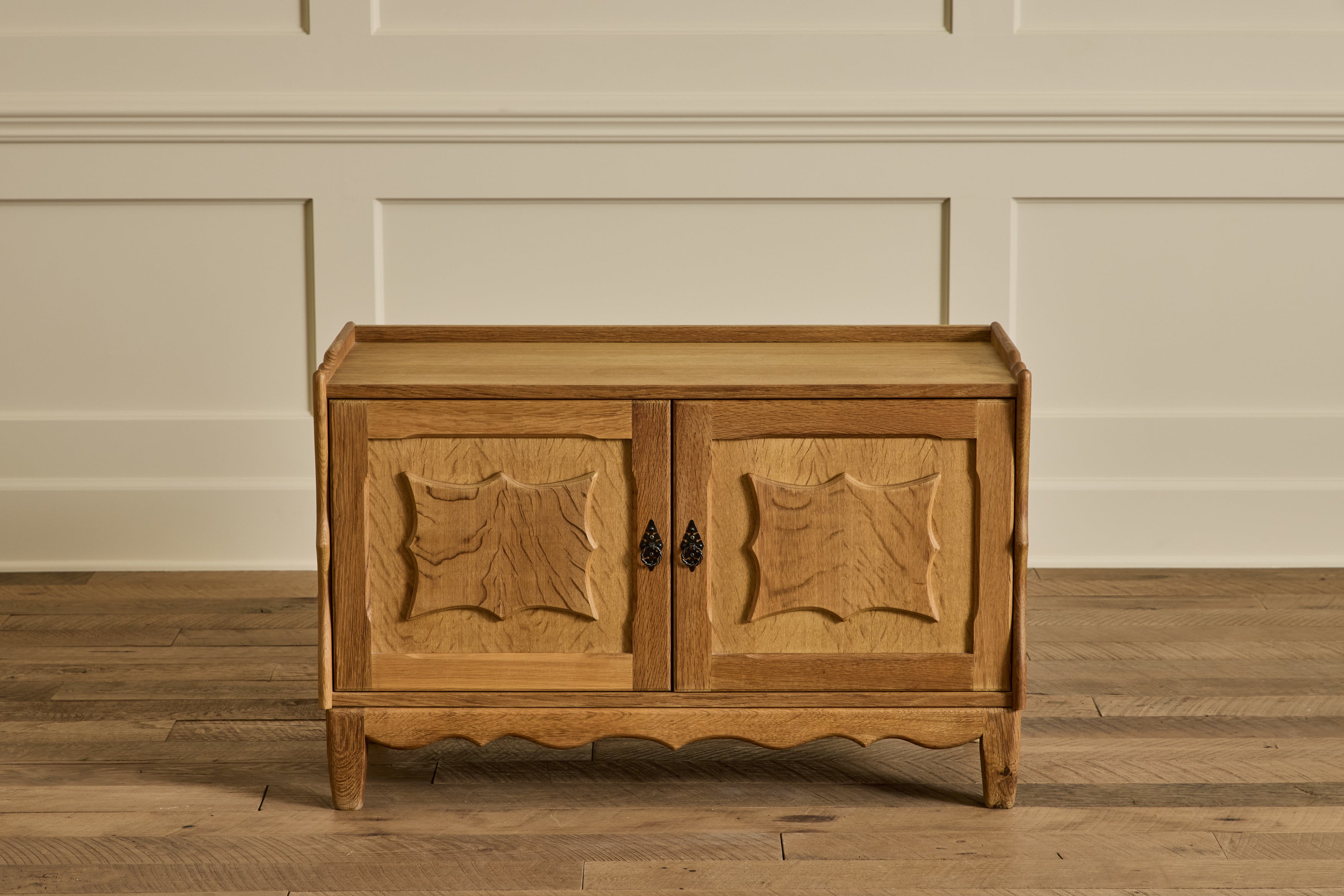 Small Oak Cabinet
