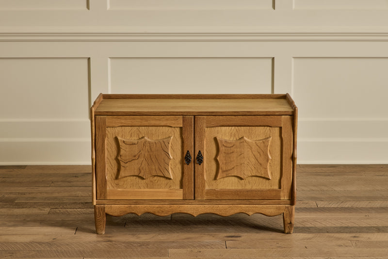 Small Oak Cabinet