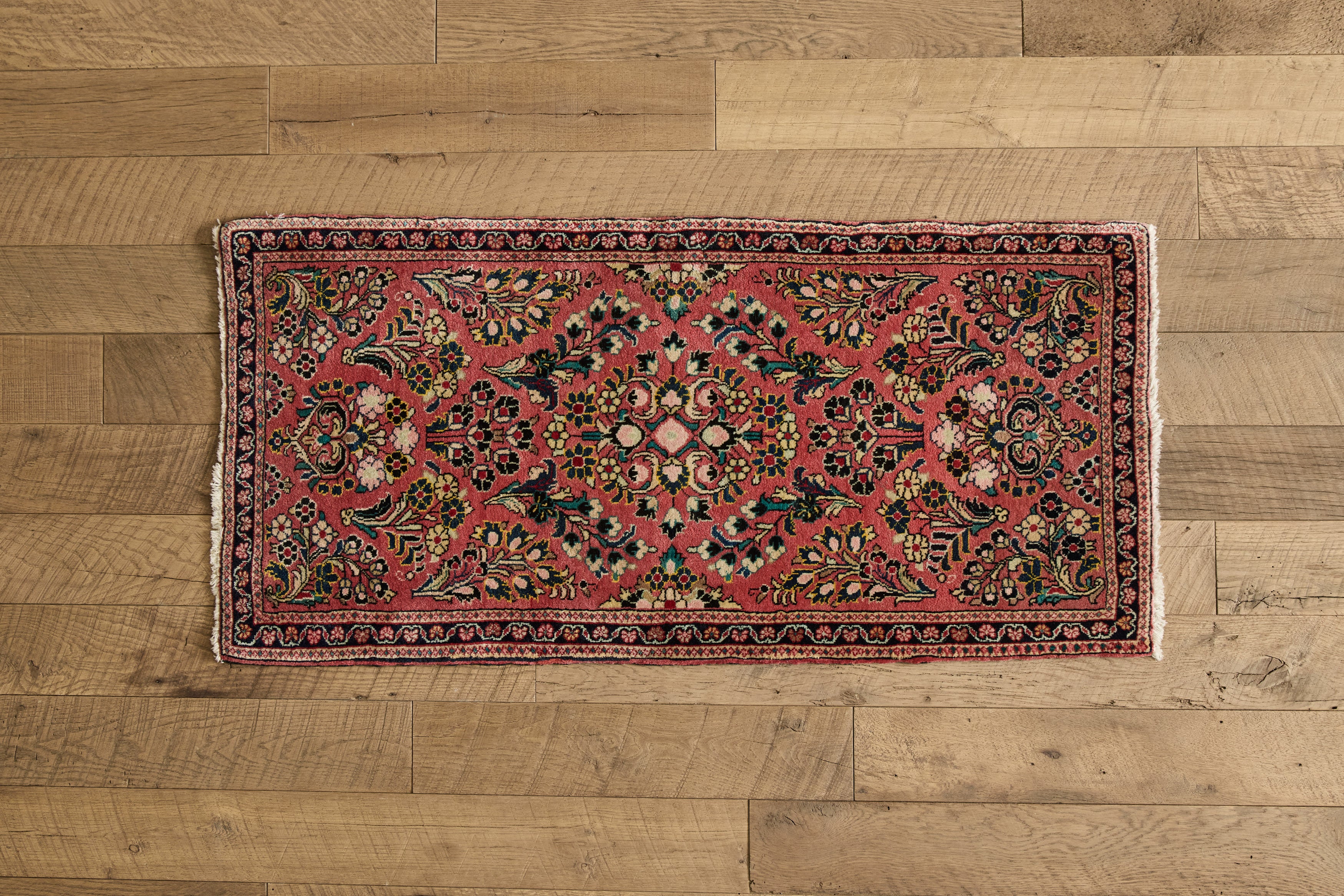 Persian Sarouk Rug 2' X 4'3