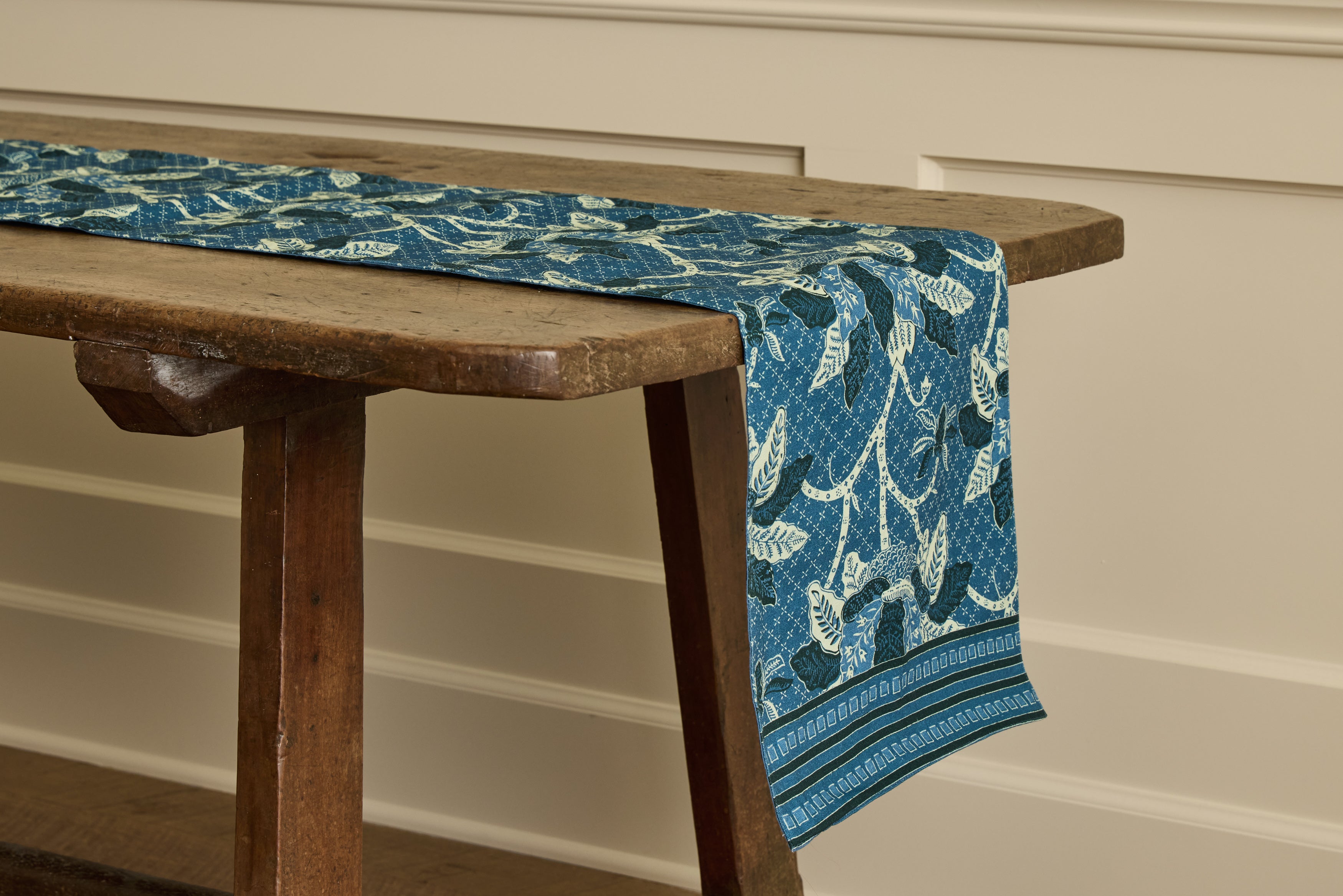 Night Bloom Runner In Azure