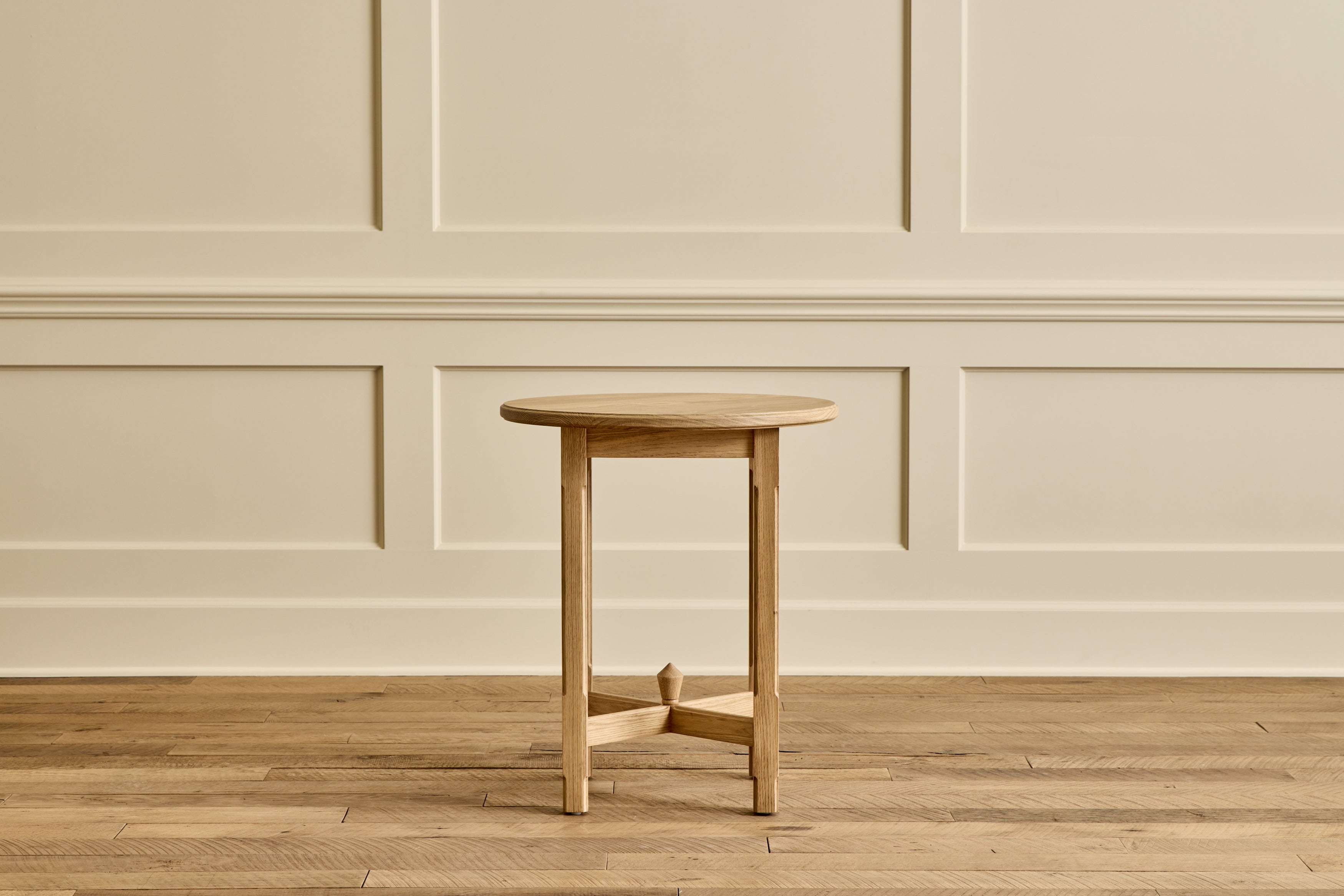 Shown in Natural Oak