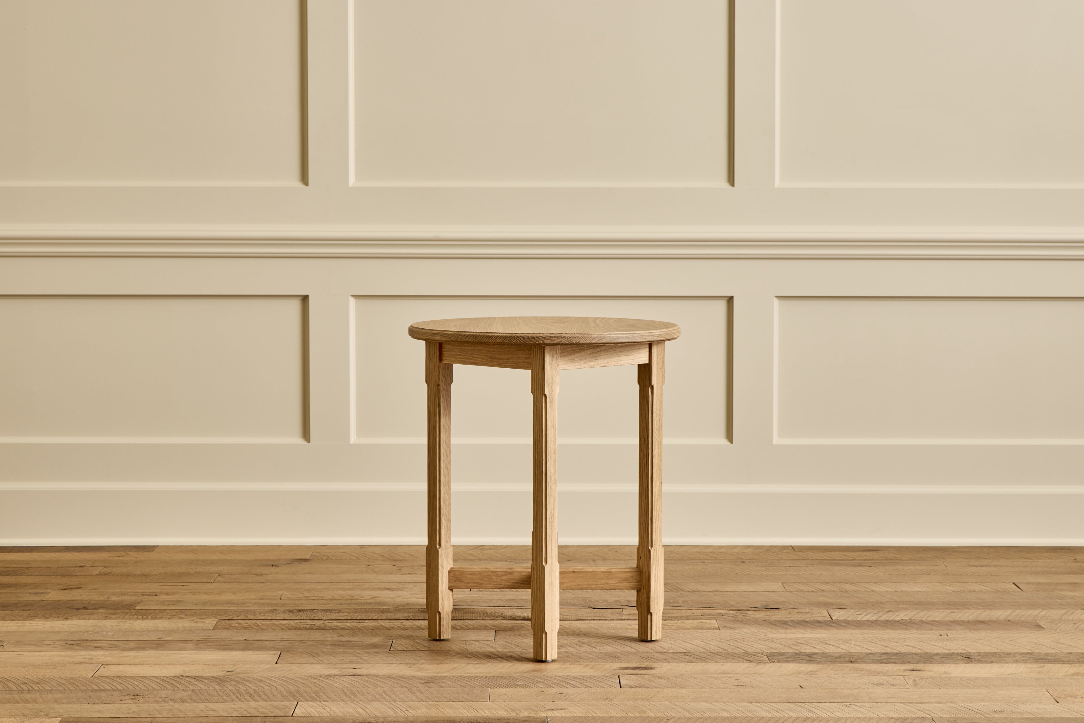 Shown in Natural Oak 