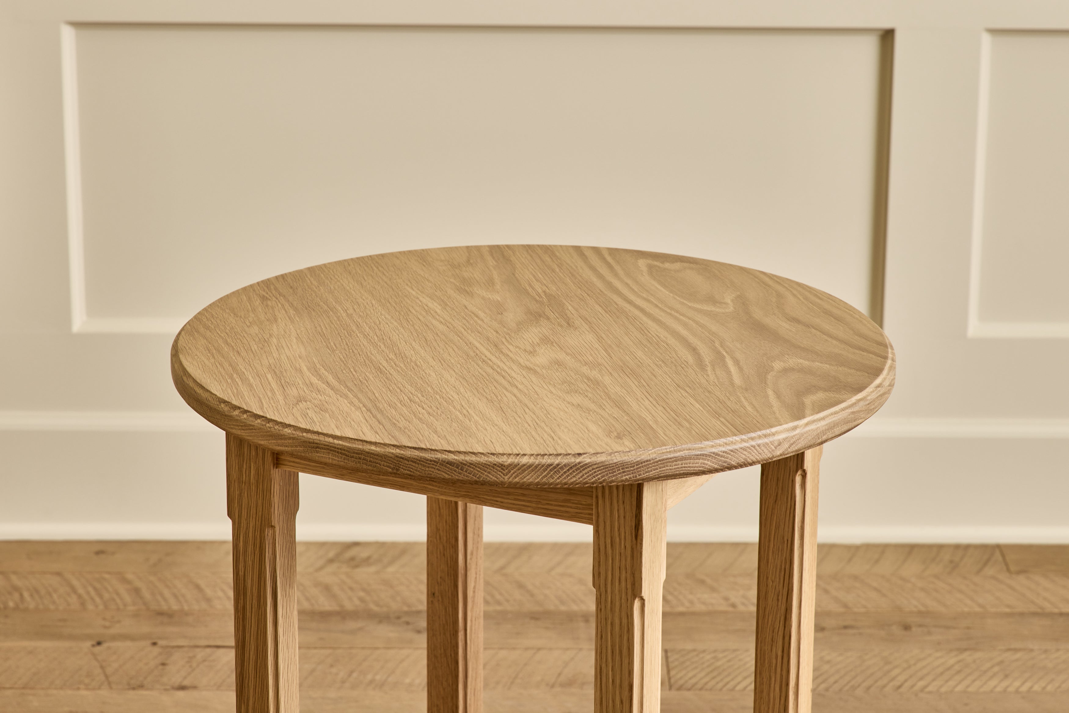 Shown in Natural Oak 