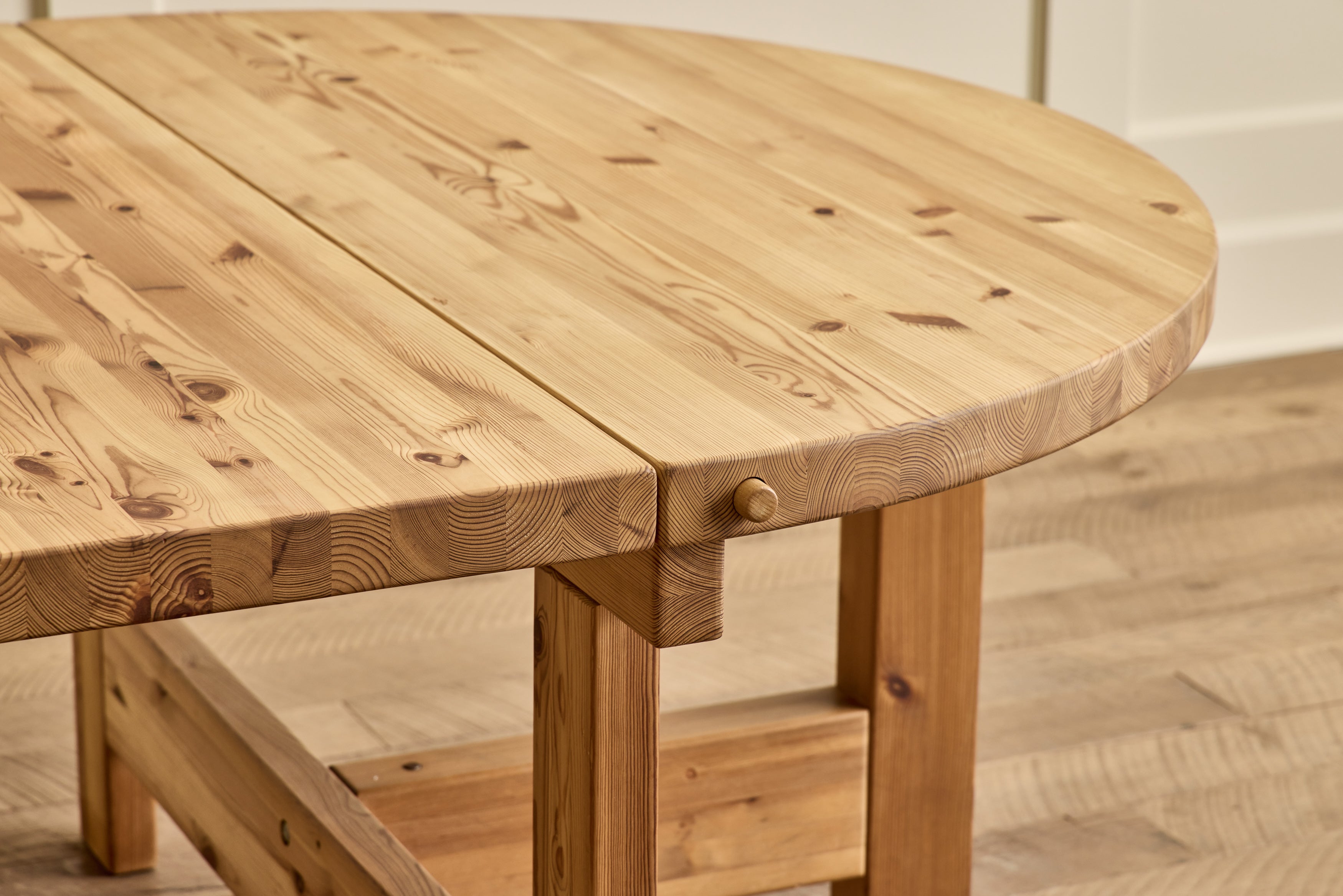 Poulsen Pine Oval Dining Table