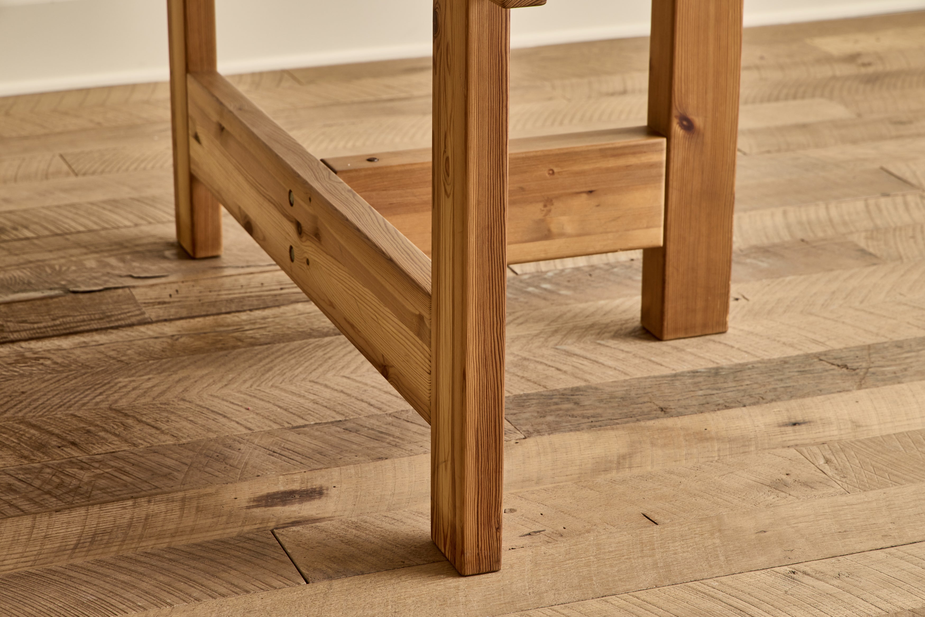 Poulsen Pine Oval Dining Table