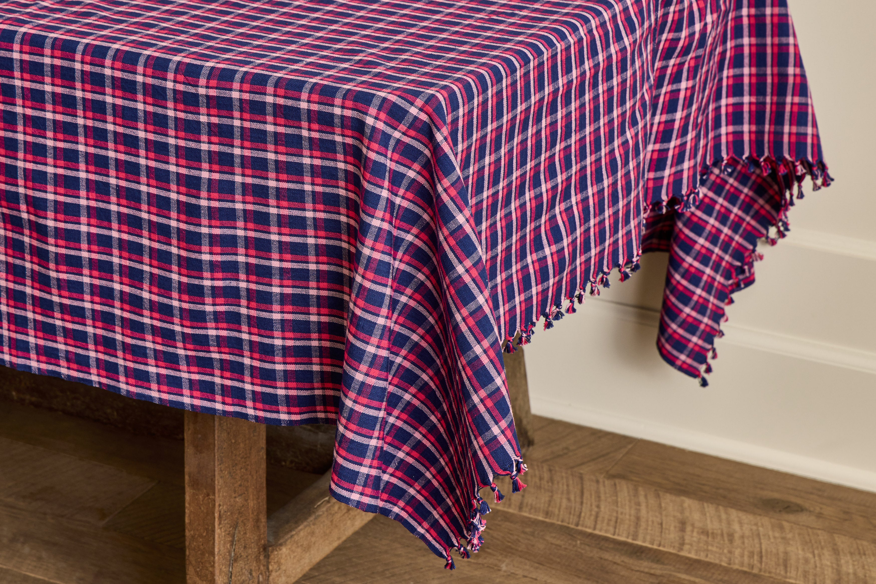 Alexandra Navy Plaid Tablecloth