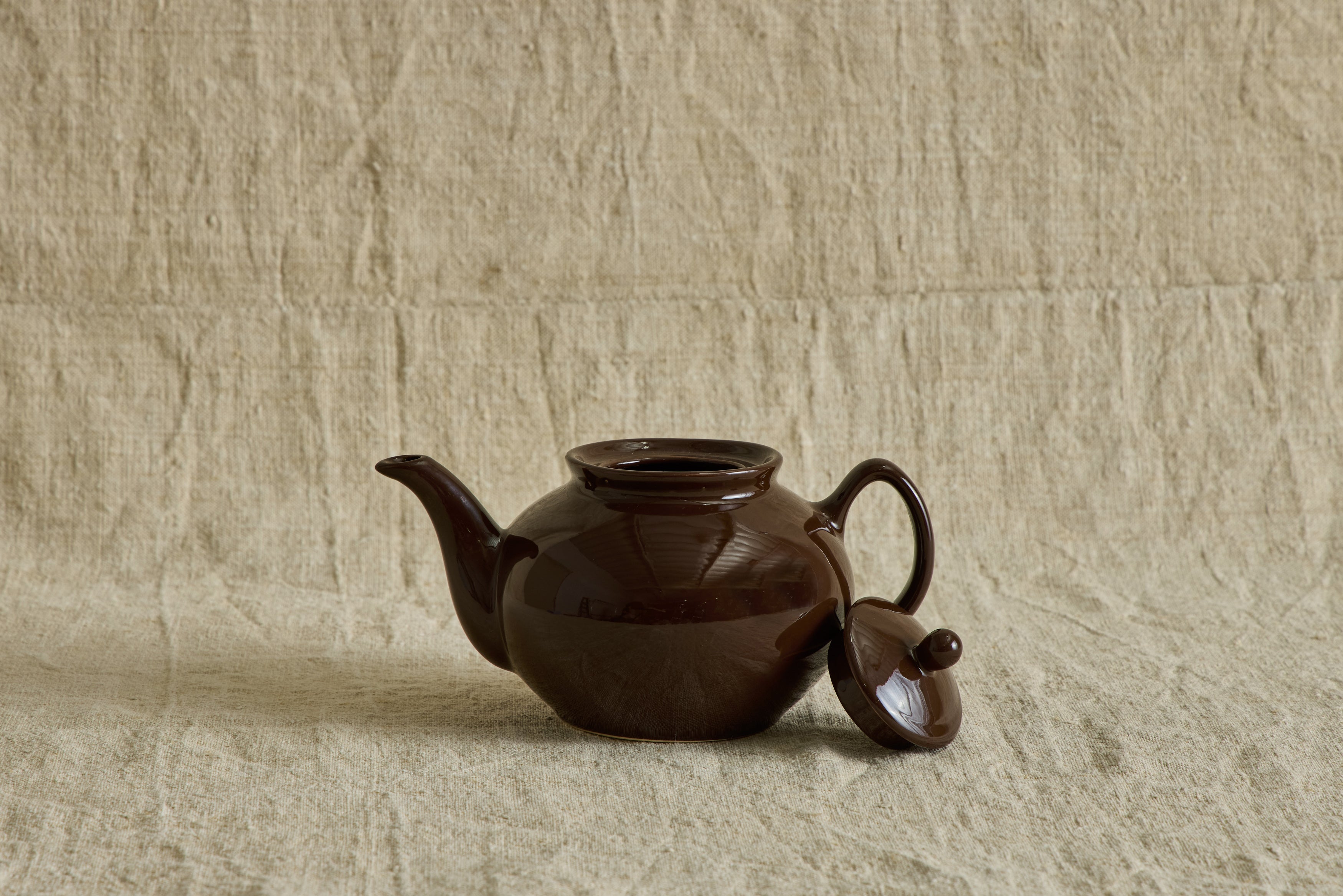 Teapot in Chestnut