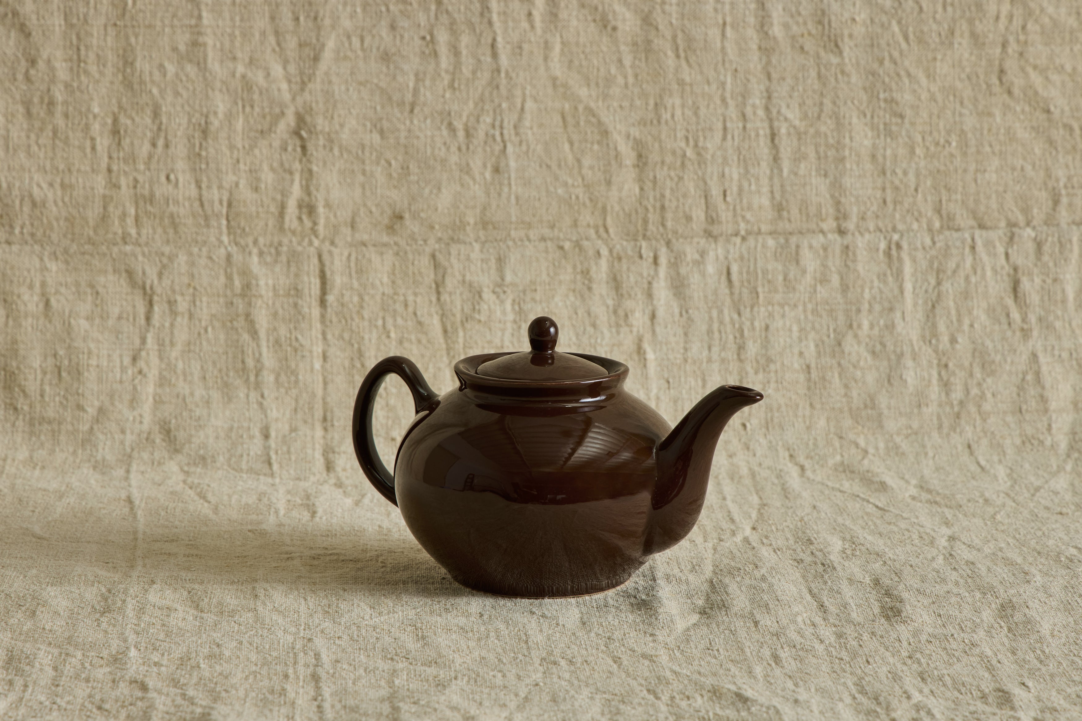 Teapot in Chestnut