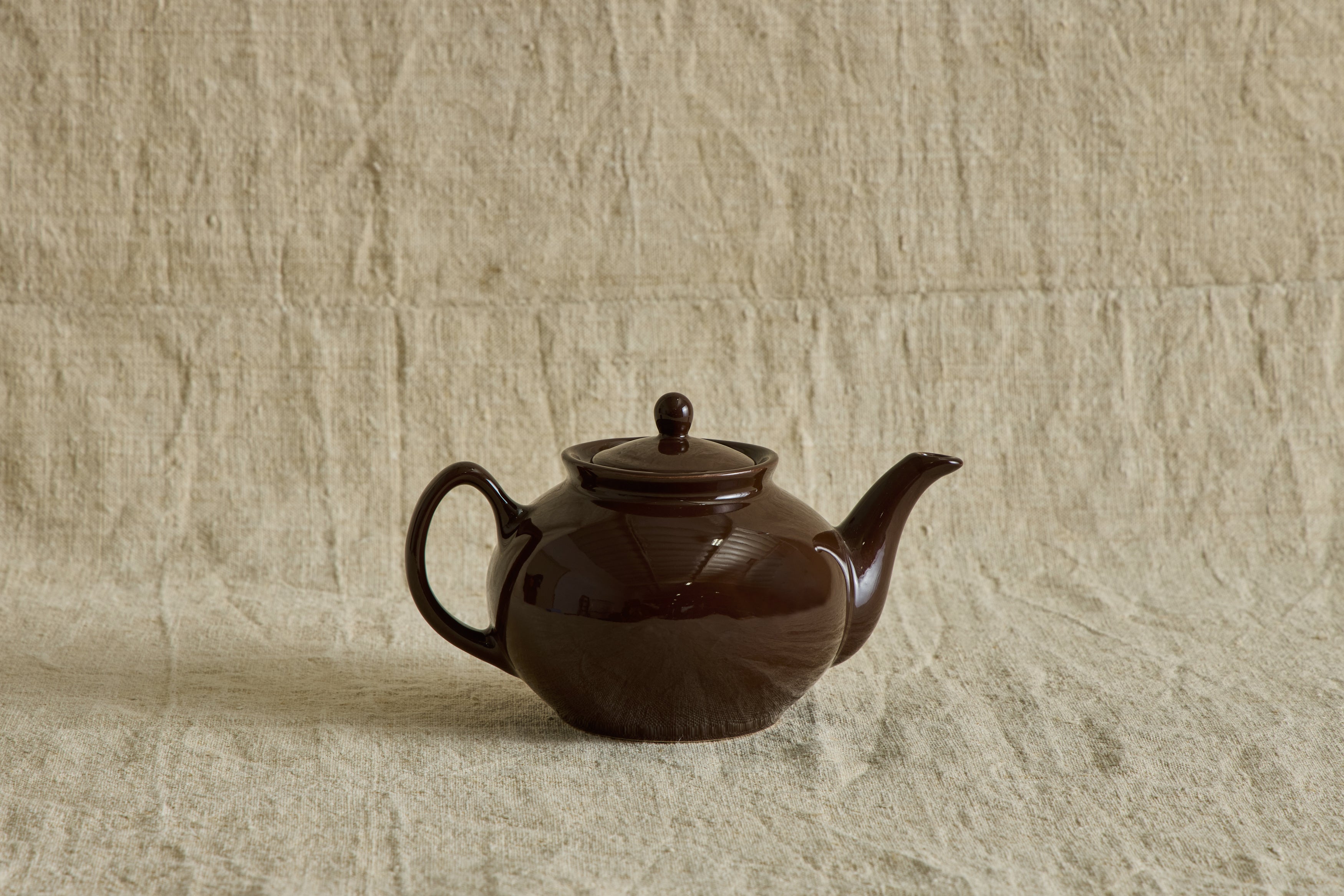 Teapot in Chestnut