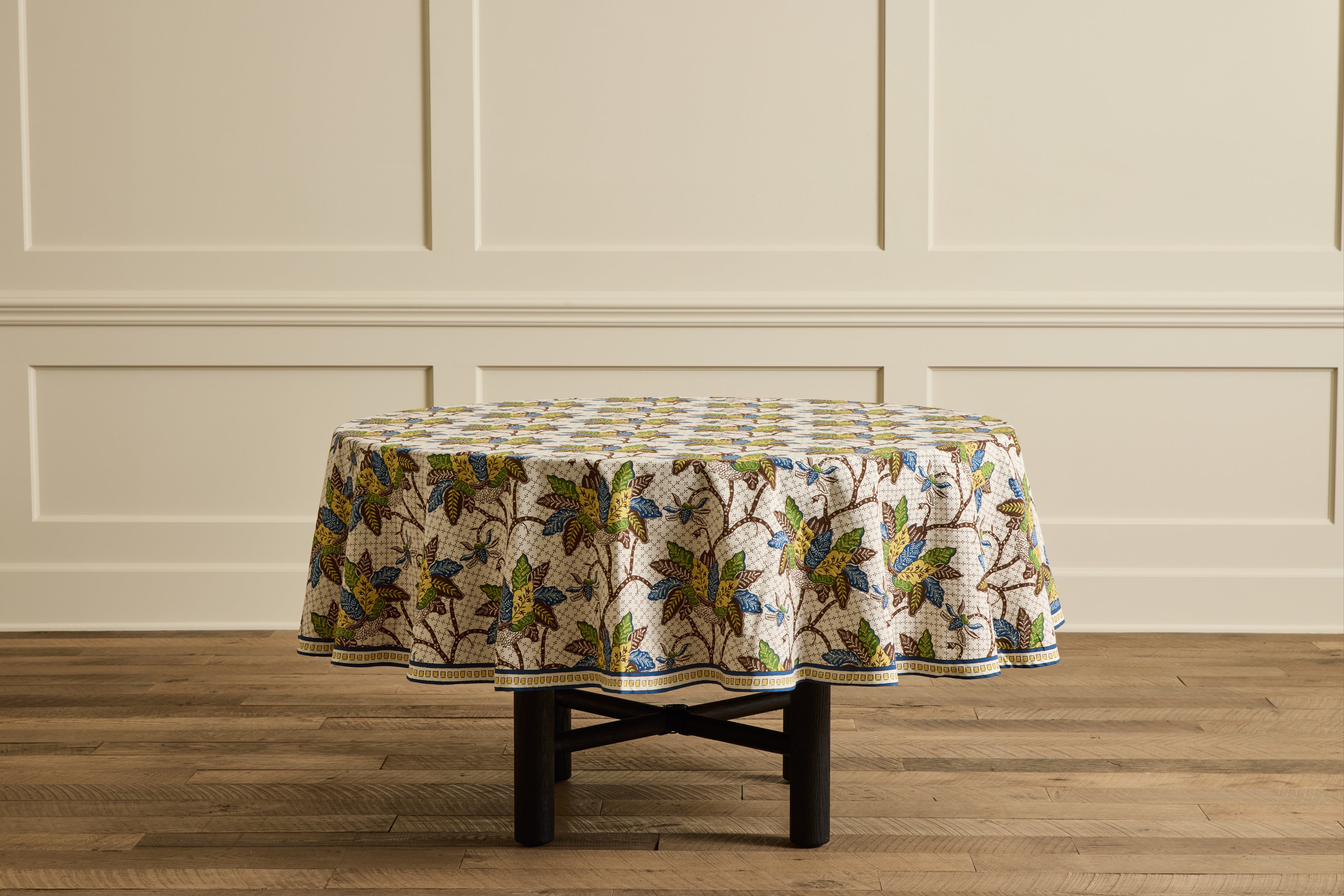 Night Bloom Tablecloth In Citron Medley