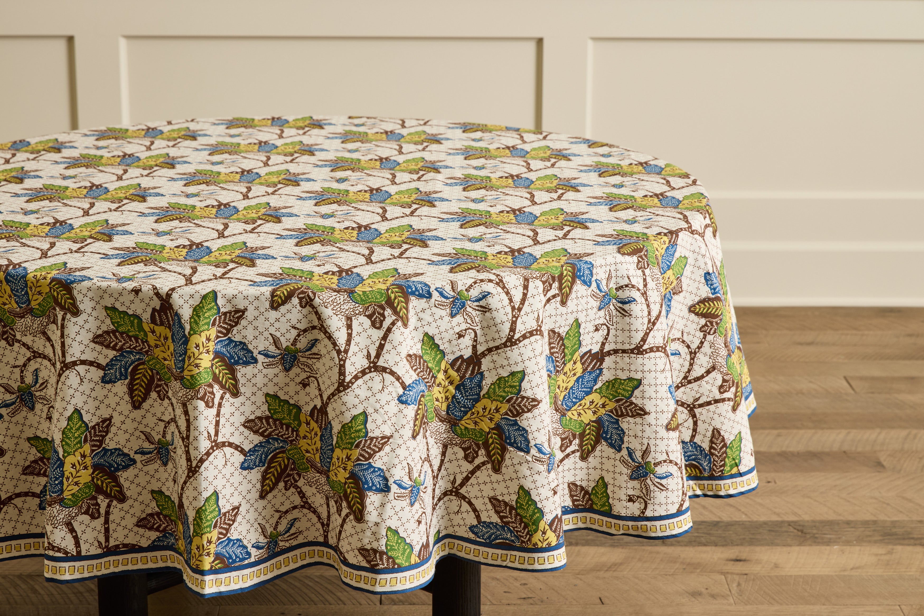 Night Bloom Tablecloth In Citron Medley