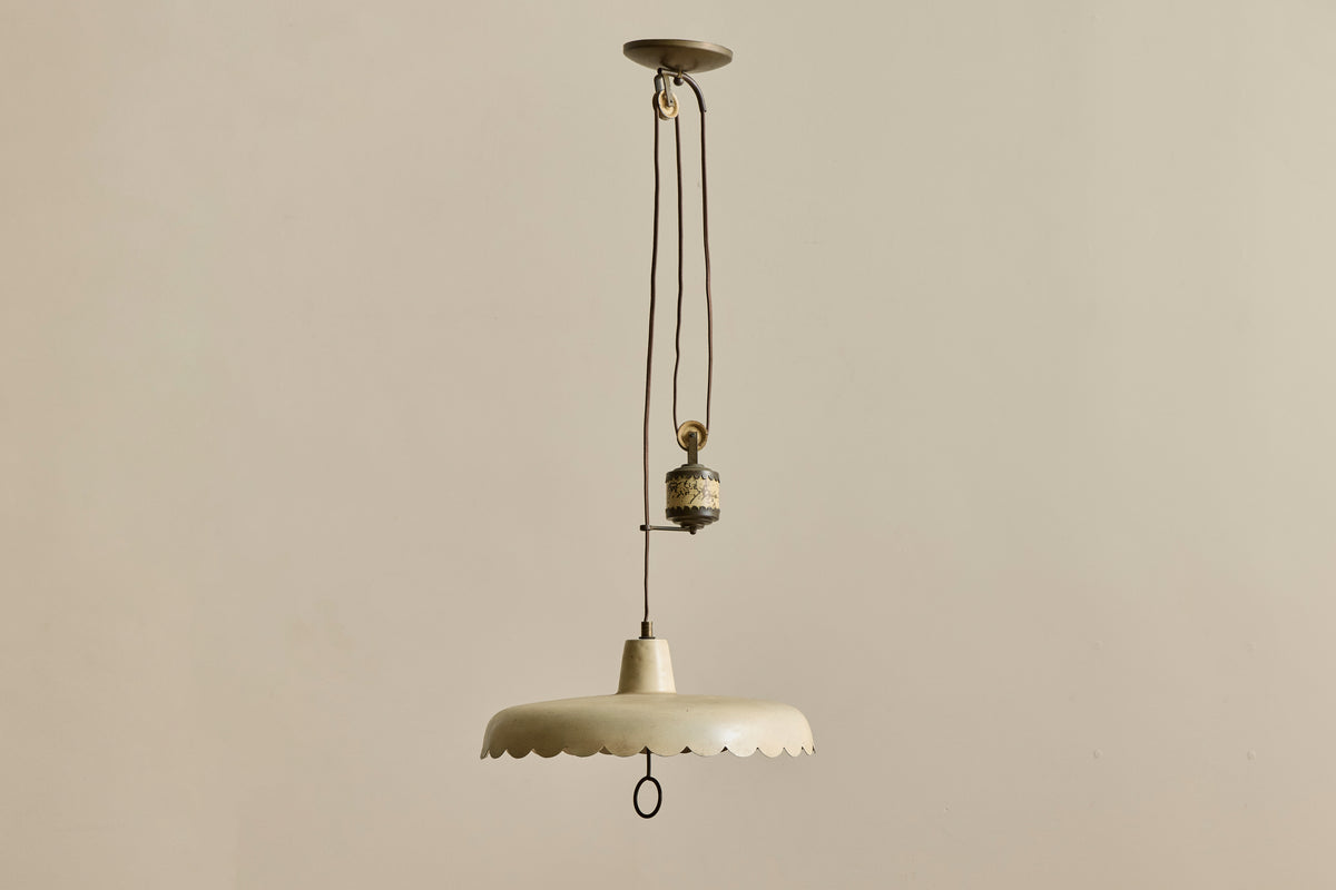 Scallop Rise & Fall Pendant
