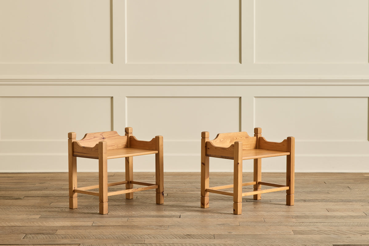 VTG PAIR OF SCANDINAVIAN PINE NIGHTSTANDS
