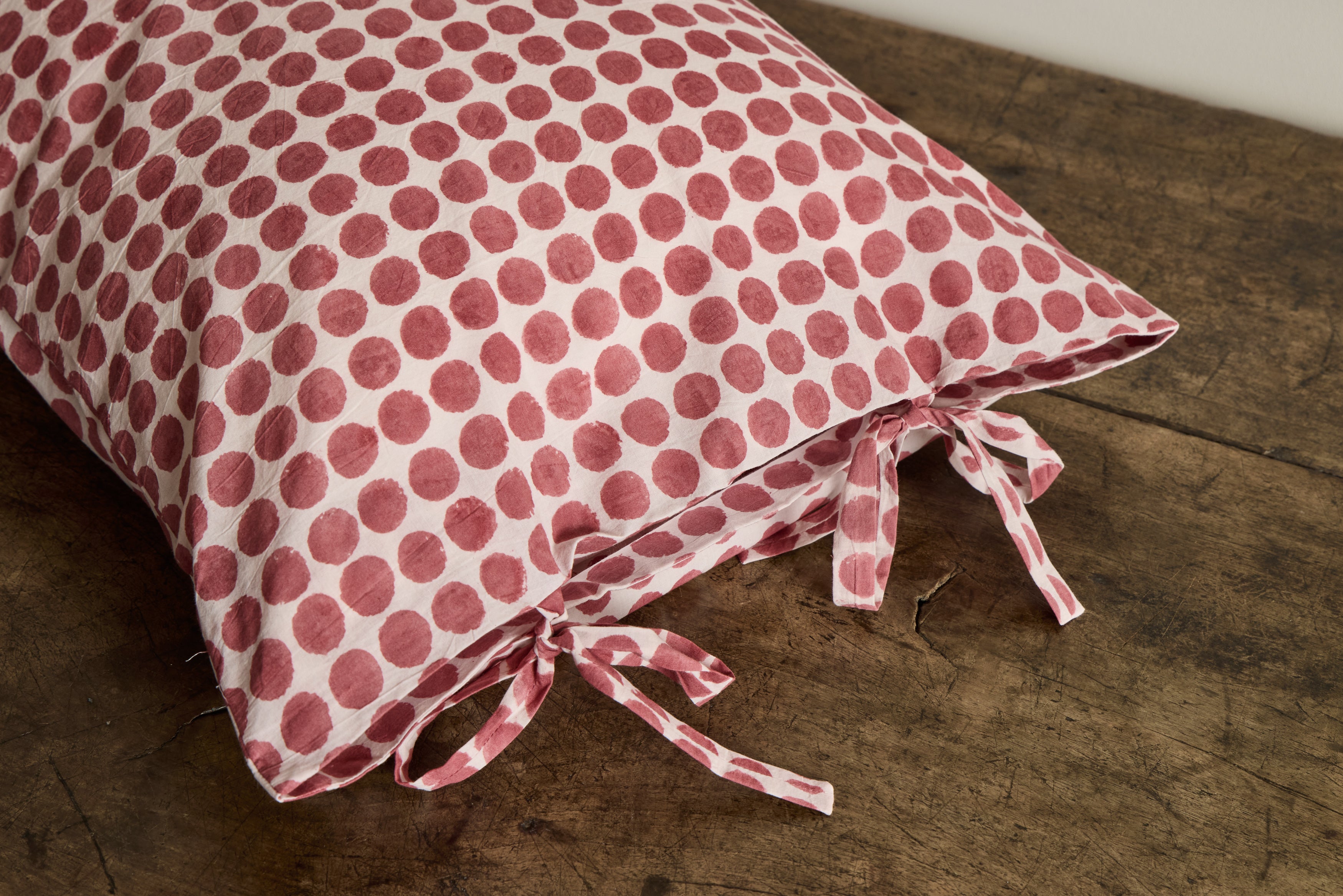 Pillowcases In Tania Red Dot
